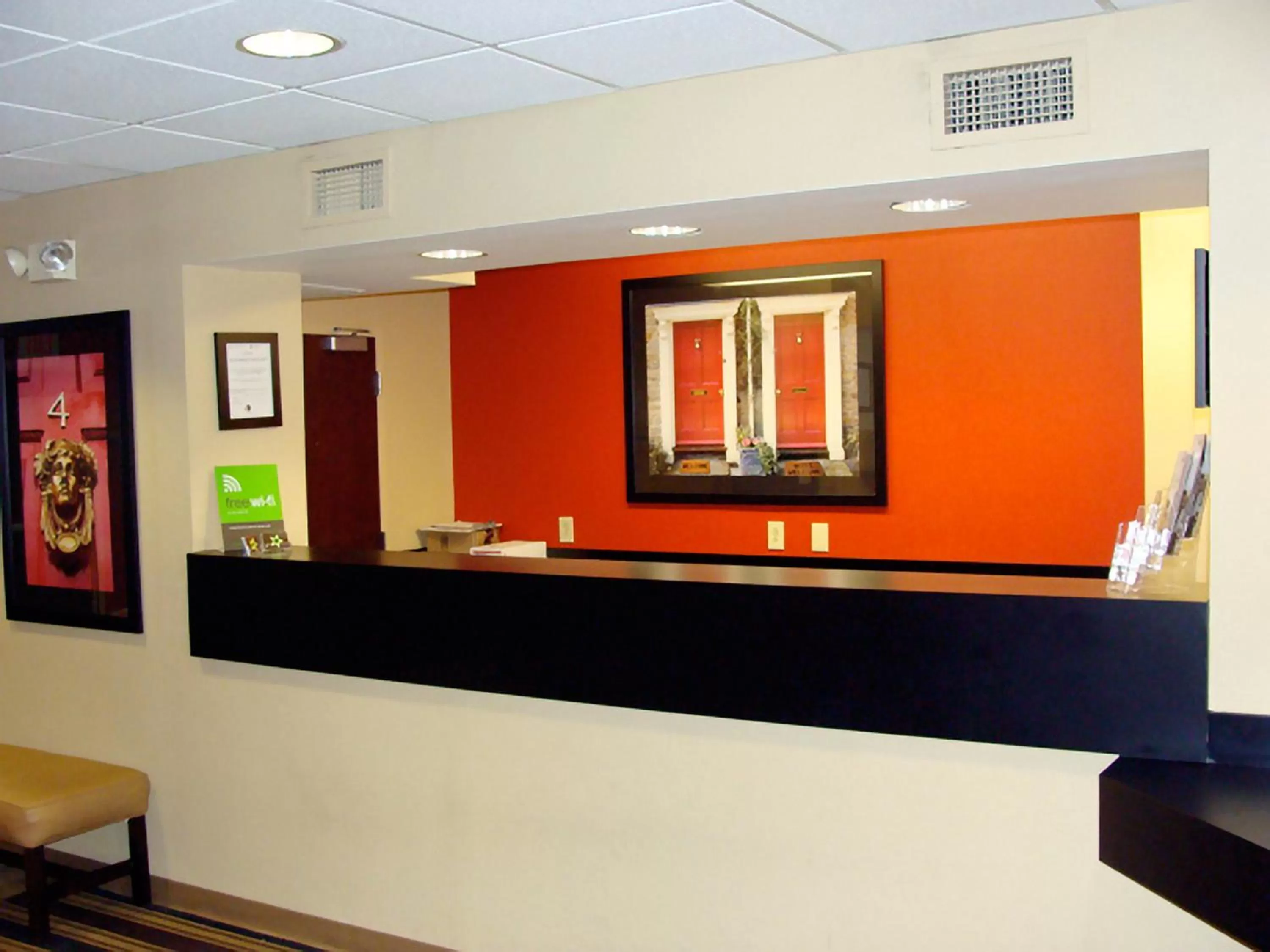 Lobby or reception in Extended Stay America Suites - Edison - Raritan Center