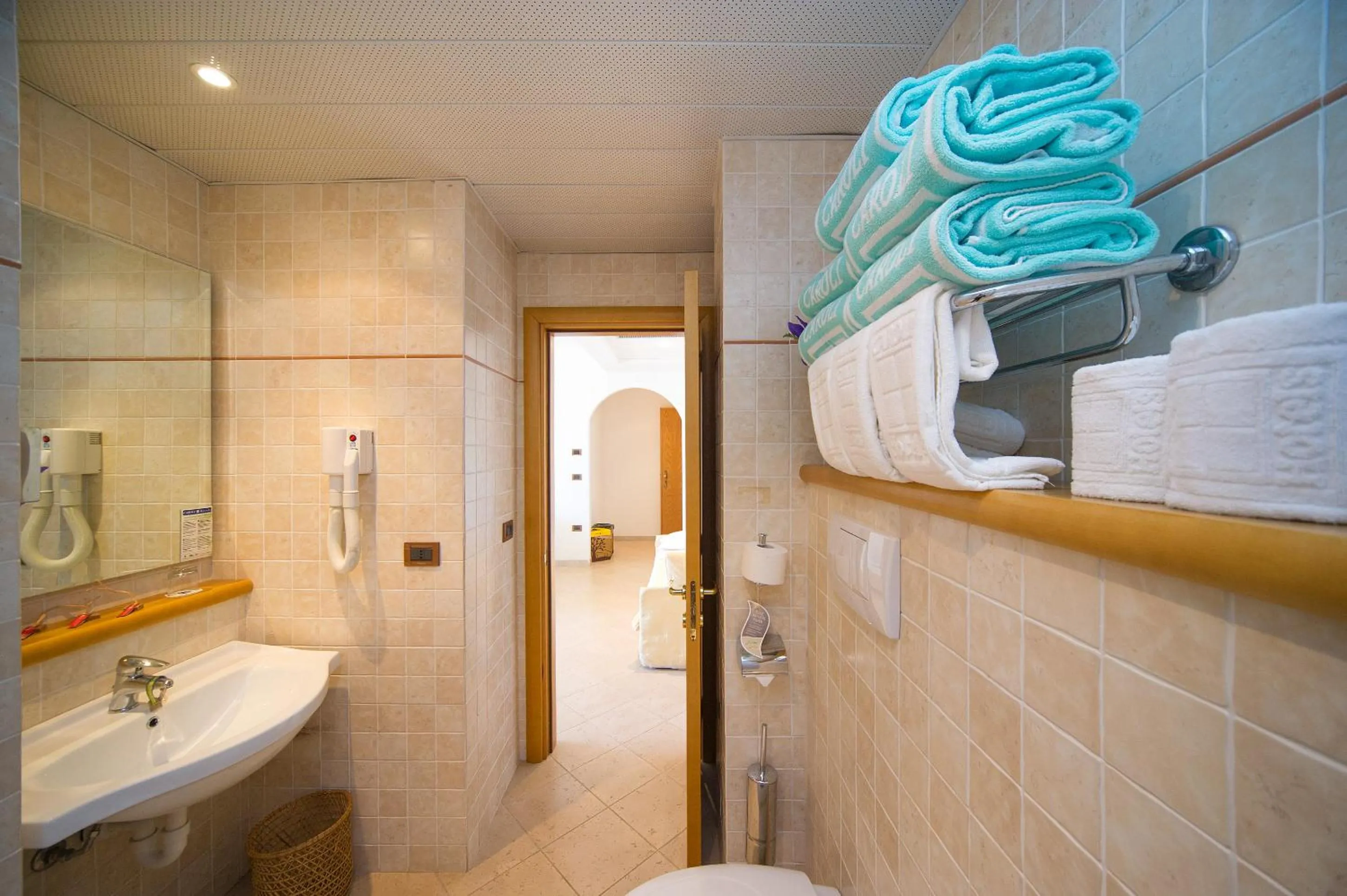 Bathroom in Hotel Terminal - Caroli Hotels