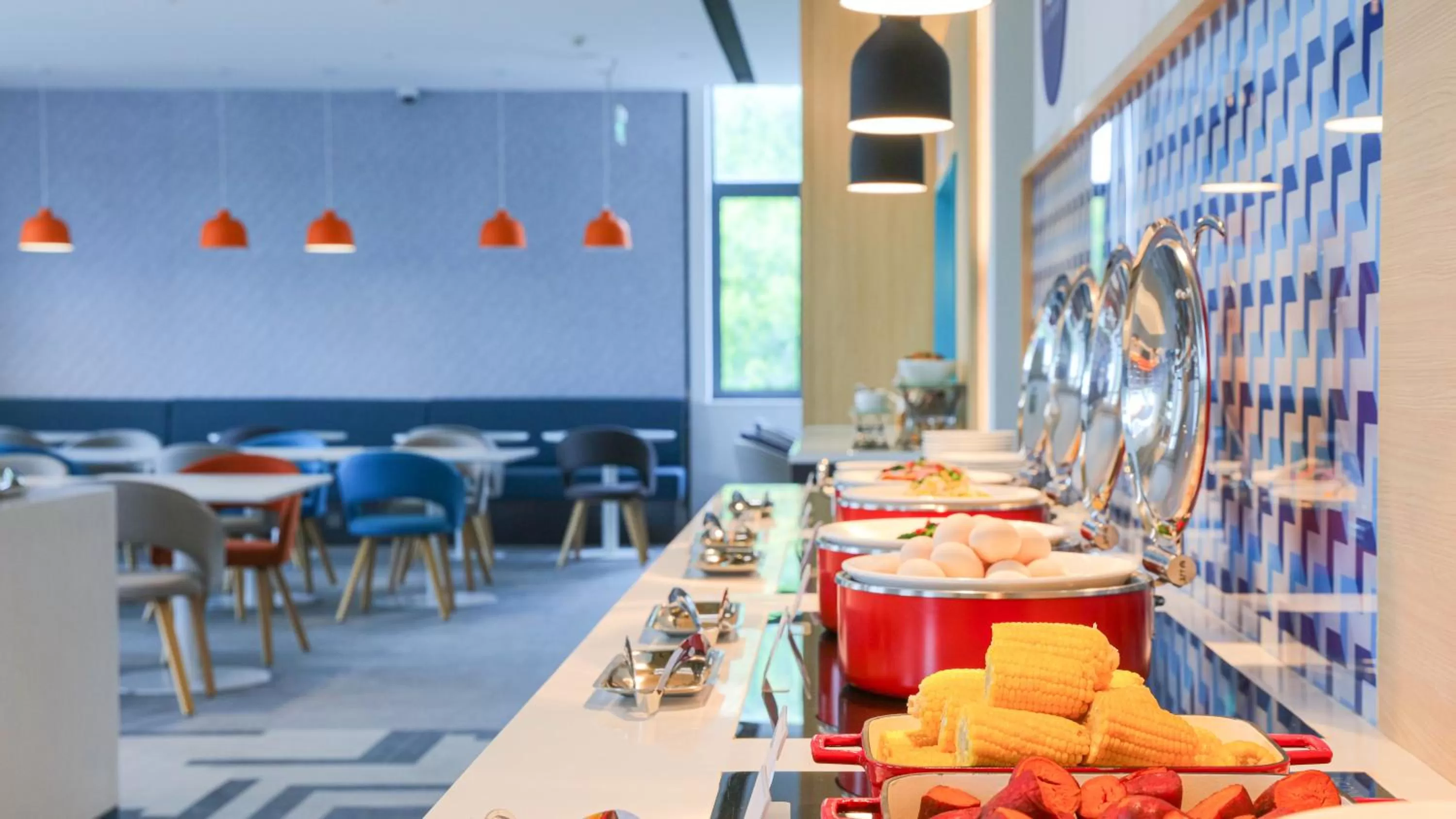 Buffet breakfast in Holiday Inn Express Shanghai Pudong Airport by IHG