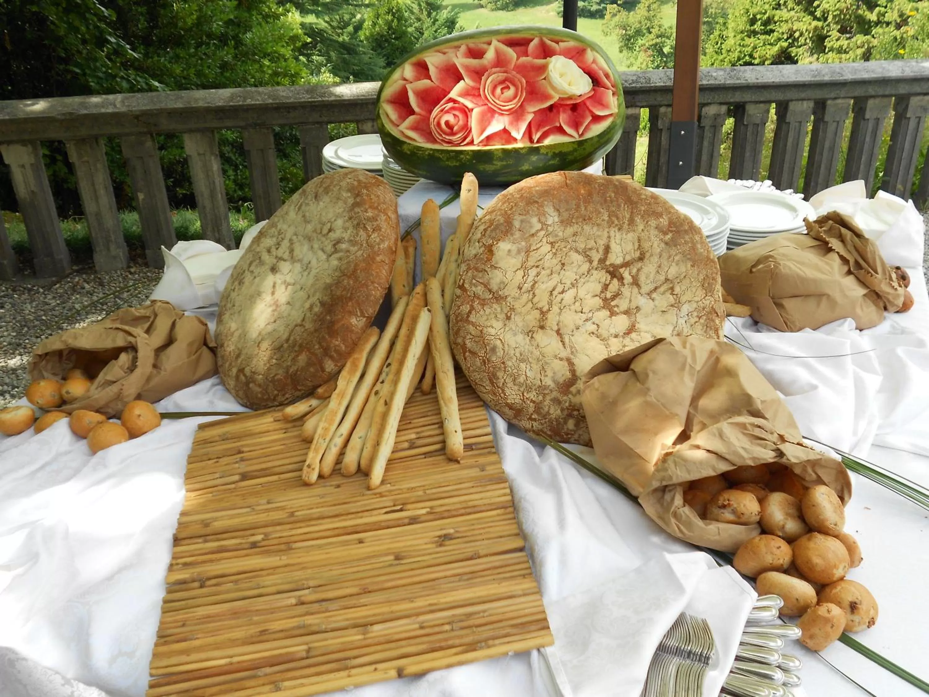 Restaurant/places to eat in Villa Cagnola