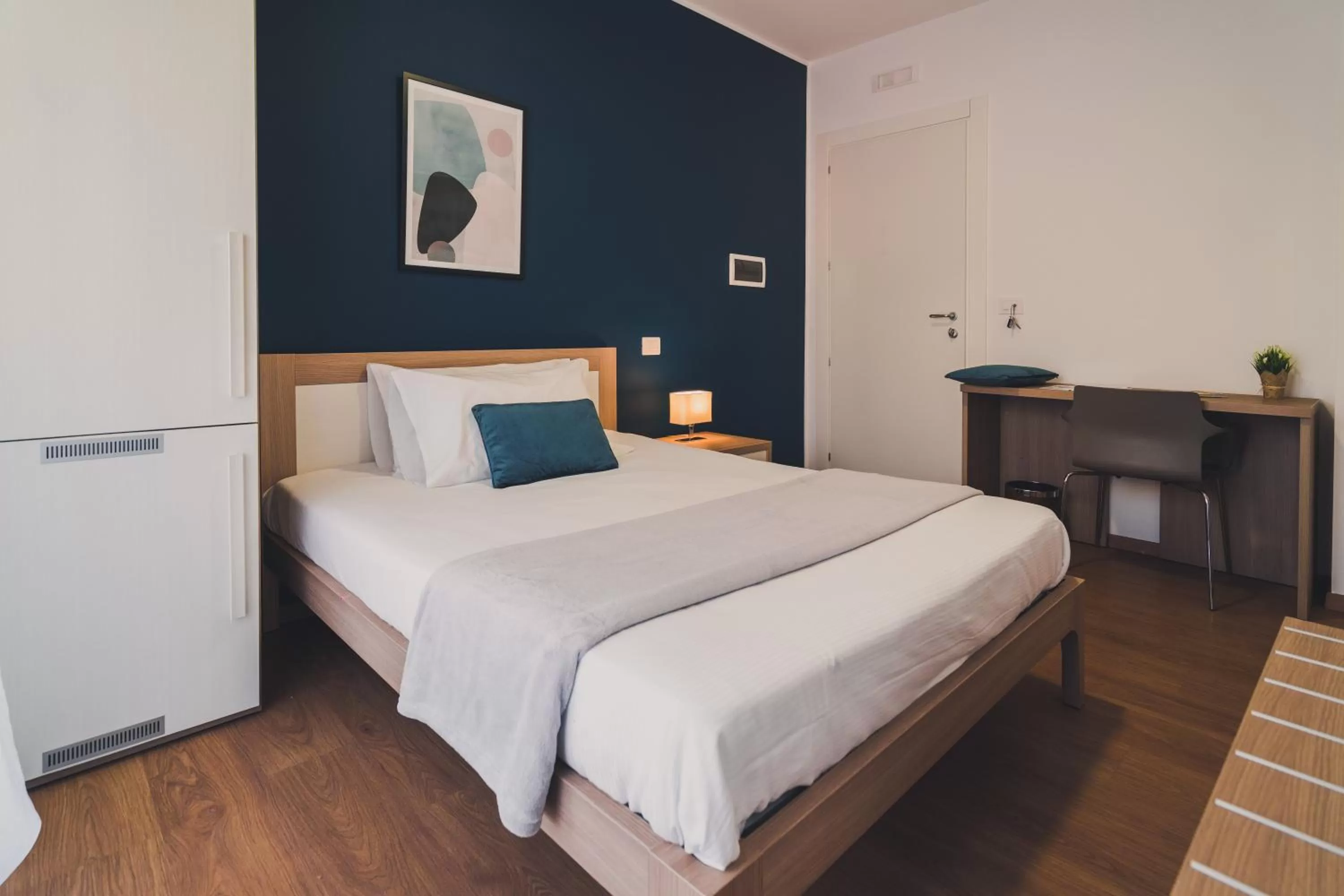 Bedroom, Bed in Trip Room & Breakfast