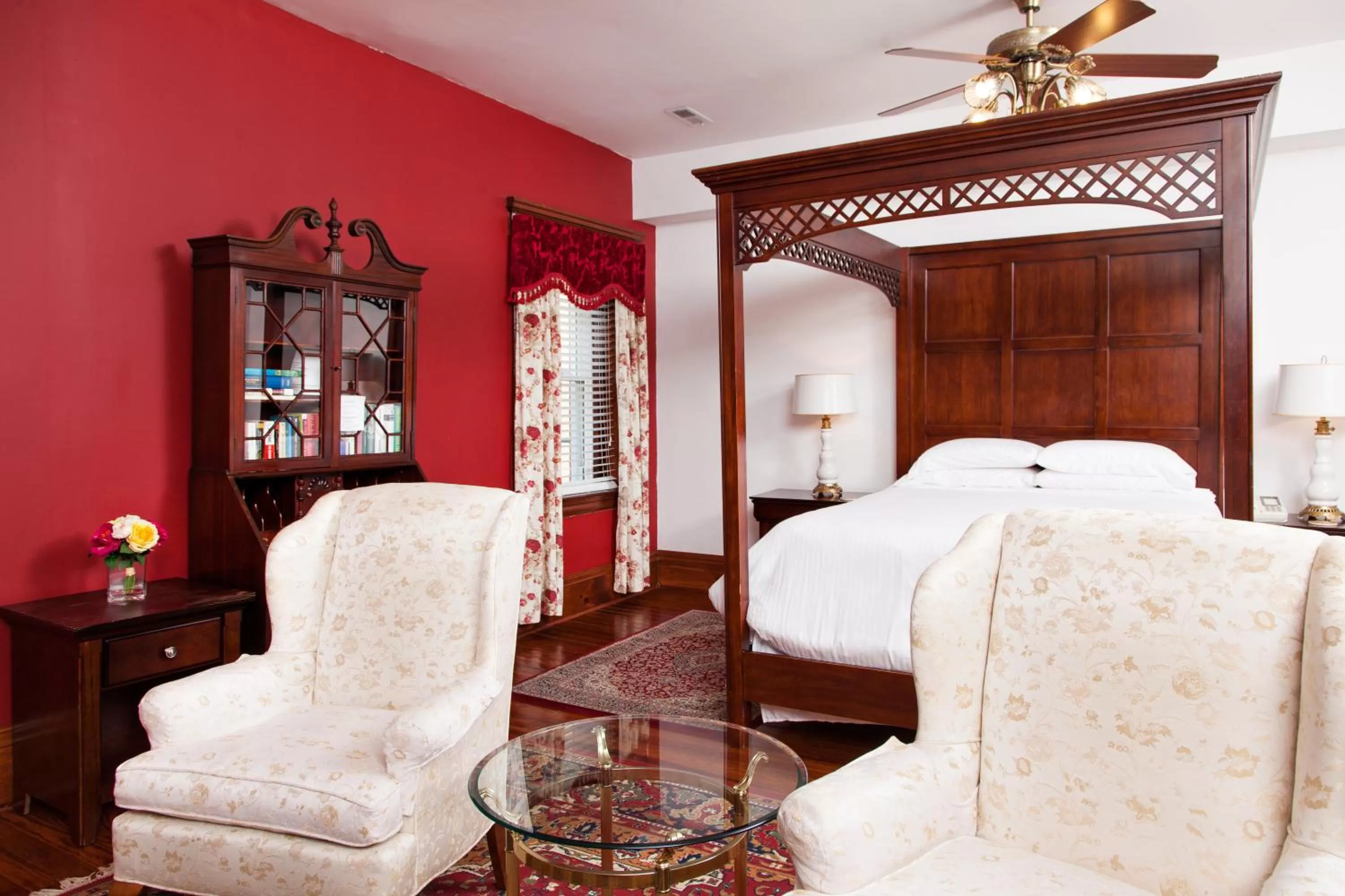 Bed in American Guest House, a Washington DC Bed and Breakfast