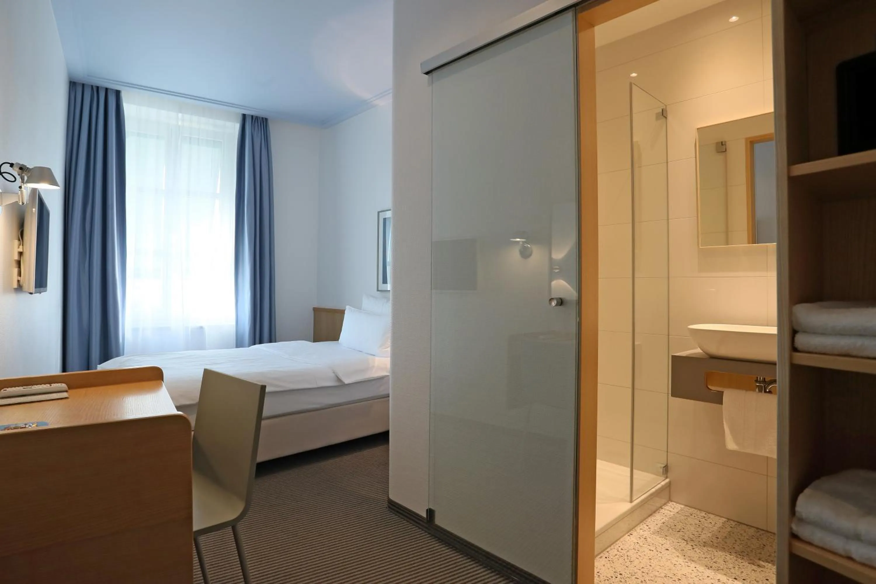 Photo of the whole room, Bed in MOMA1890 Boutique Hotel