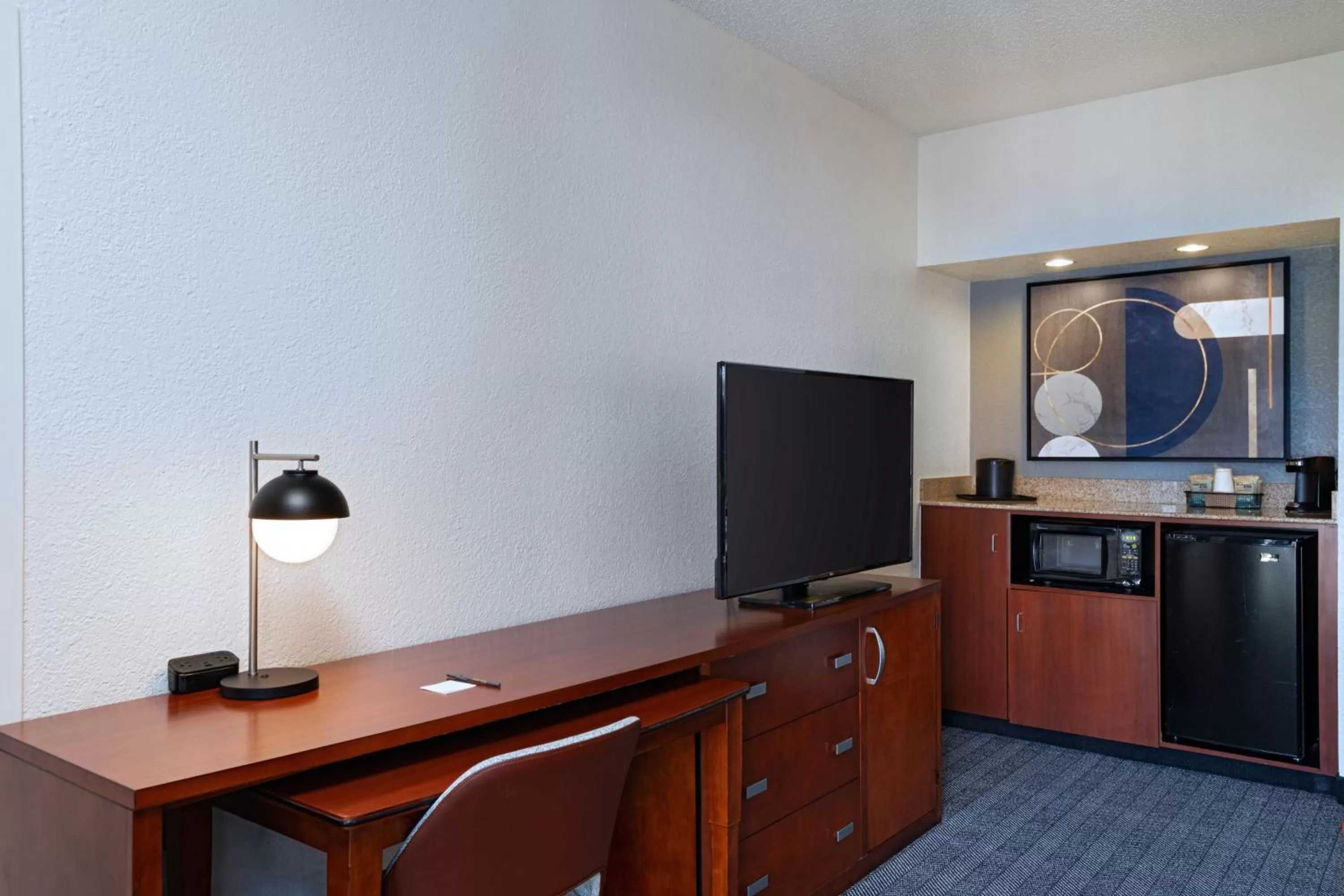 Bedroom in Courtyard Fort Worth University Drive