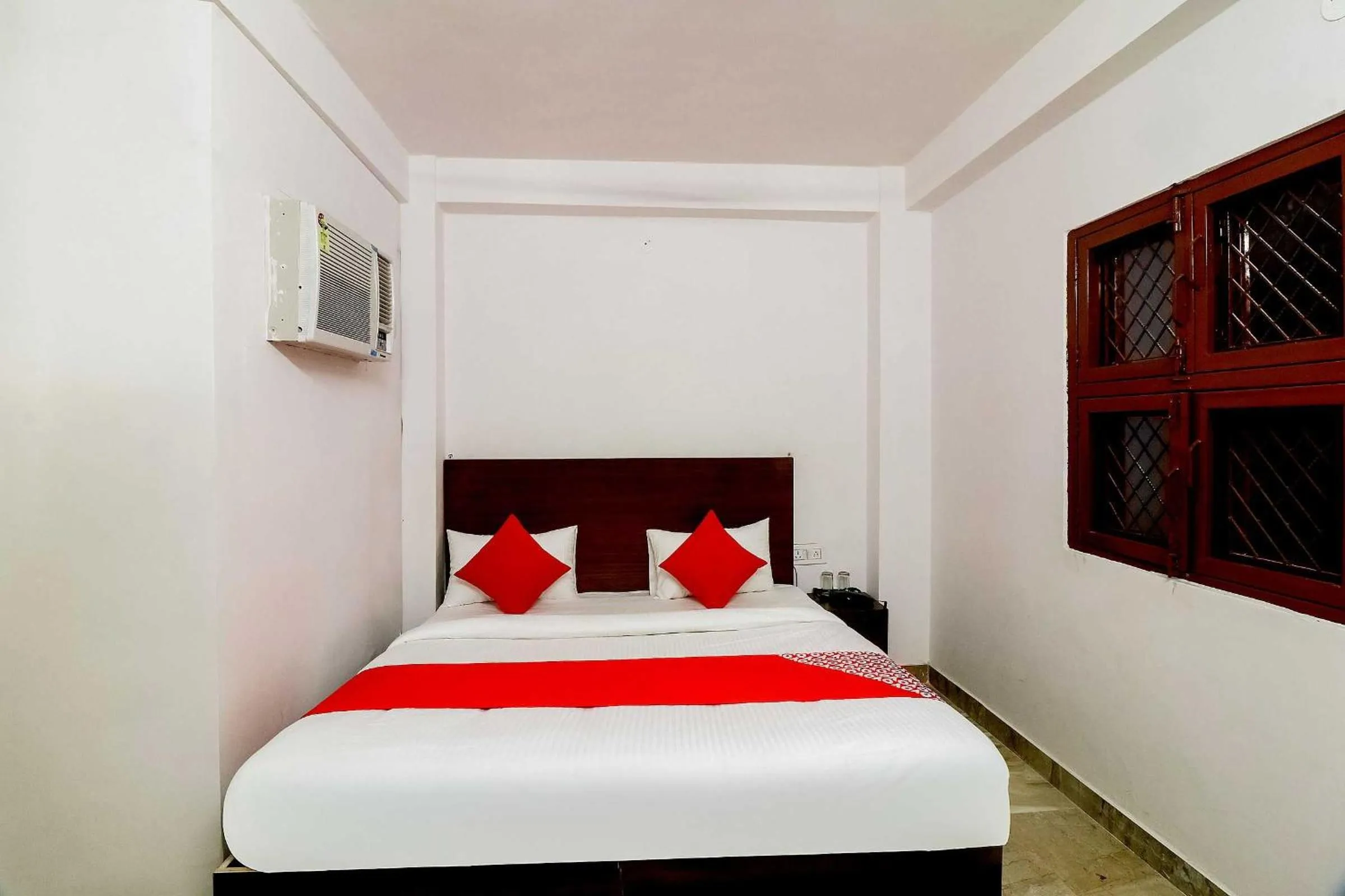 Bedroom in Hotel O Lovely Inn Near Akshardham