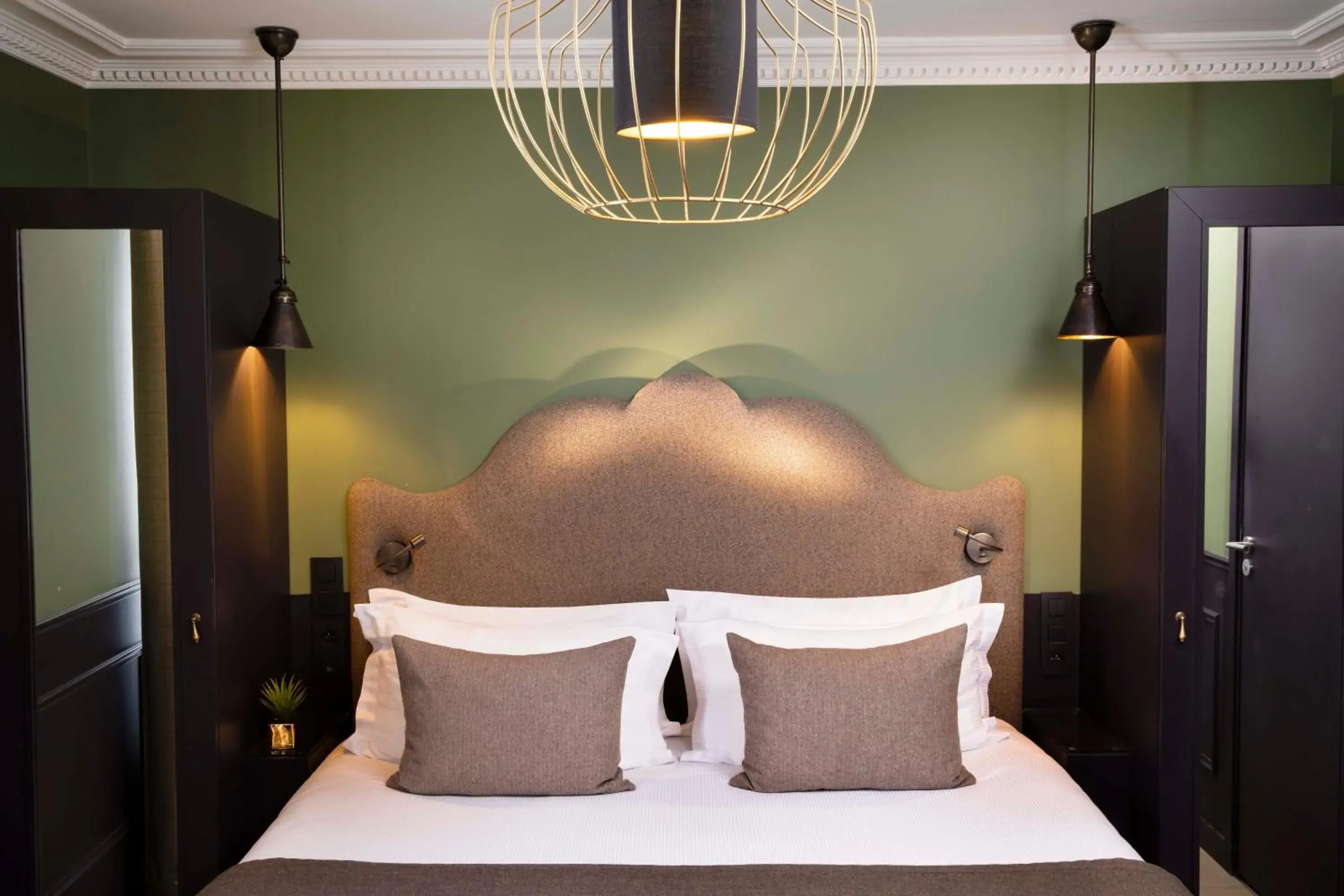 Deluxe Double Room with Private Hammam Access in Hotel Monsieur & Spa Deluxe Double Room with Private Hammam Access in Hotel Monsieur & Spa