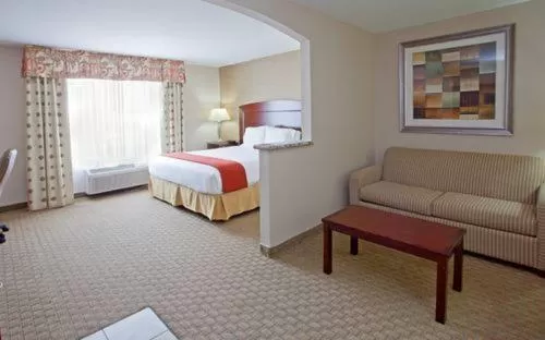 Photo of the whole room, Bed in Holiday Inn Express & Suites College Station by IHG