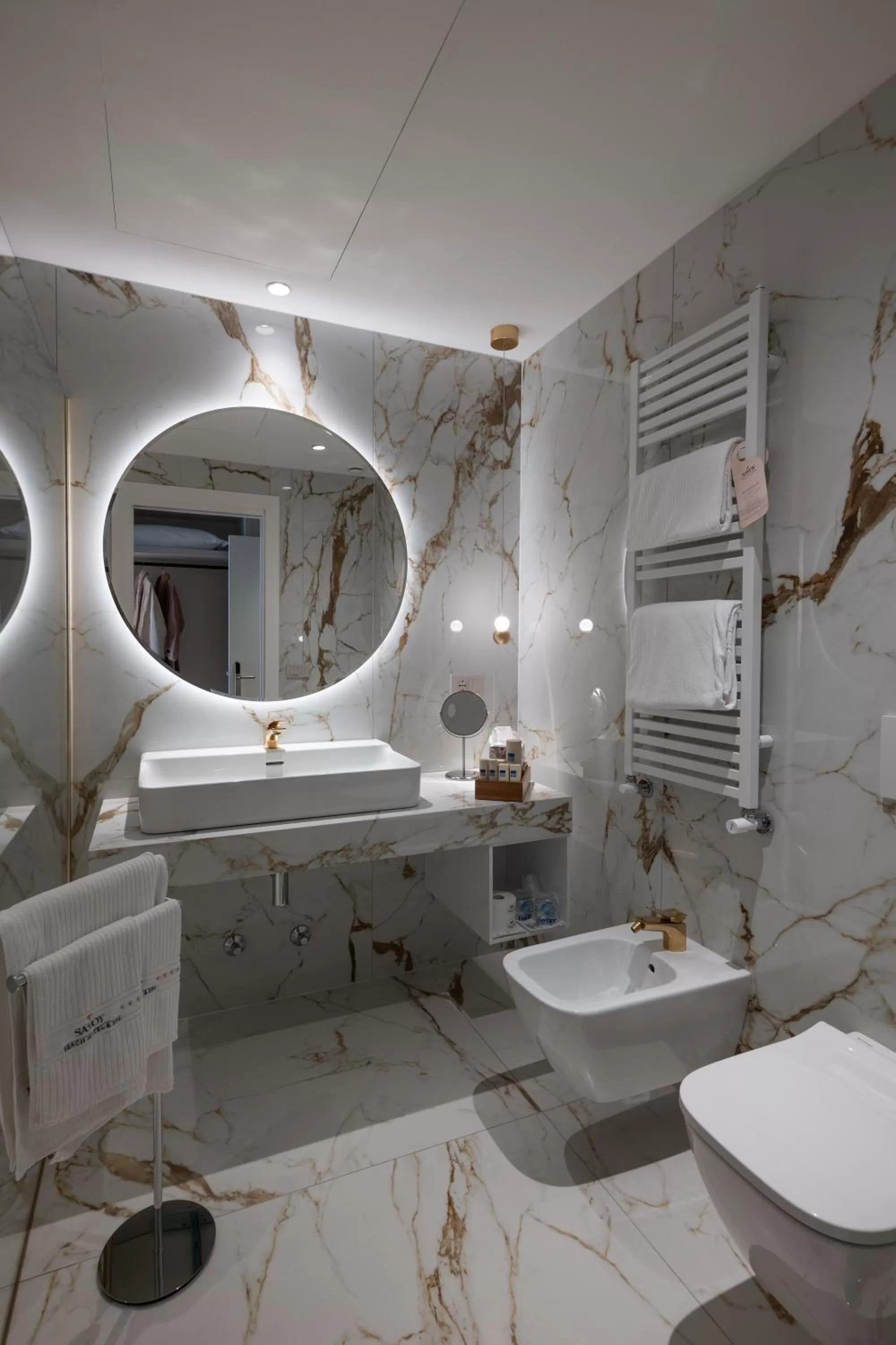 Bathroom in Savoy Beach Hotel & Thermal Spa