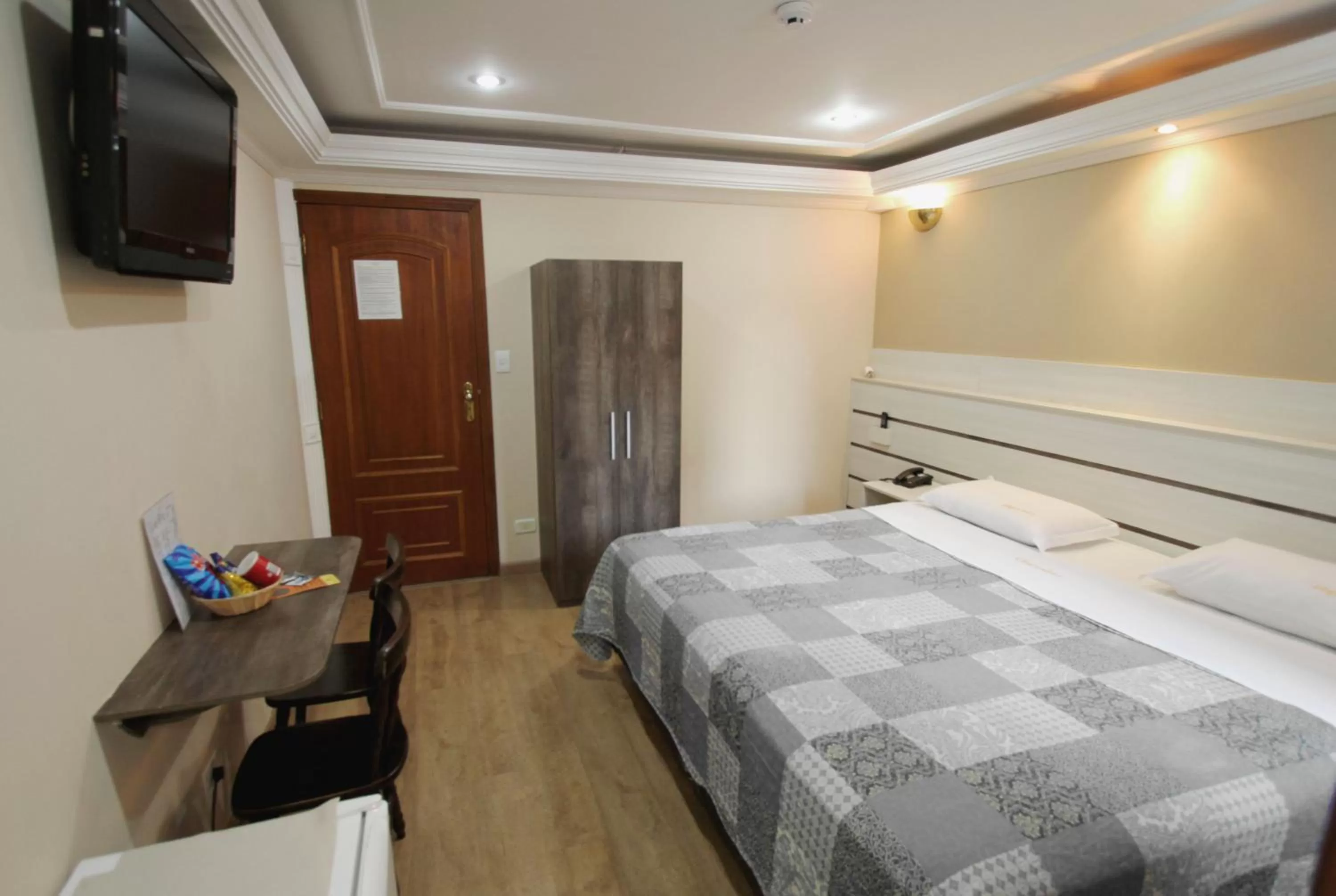 Bedroom, Bed in Gran Chevalier Hotel