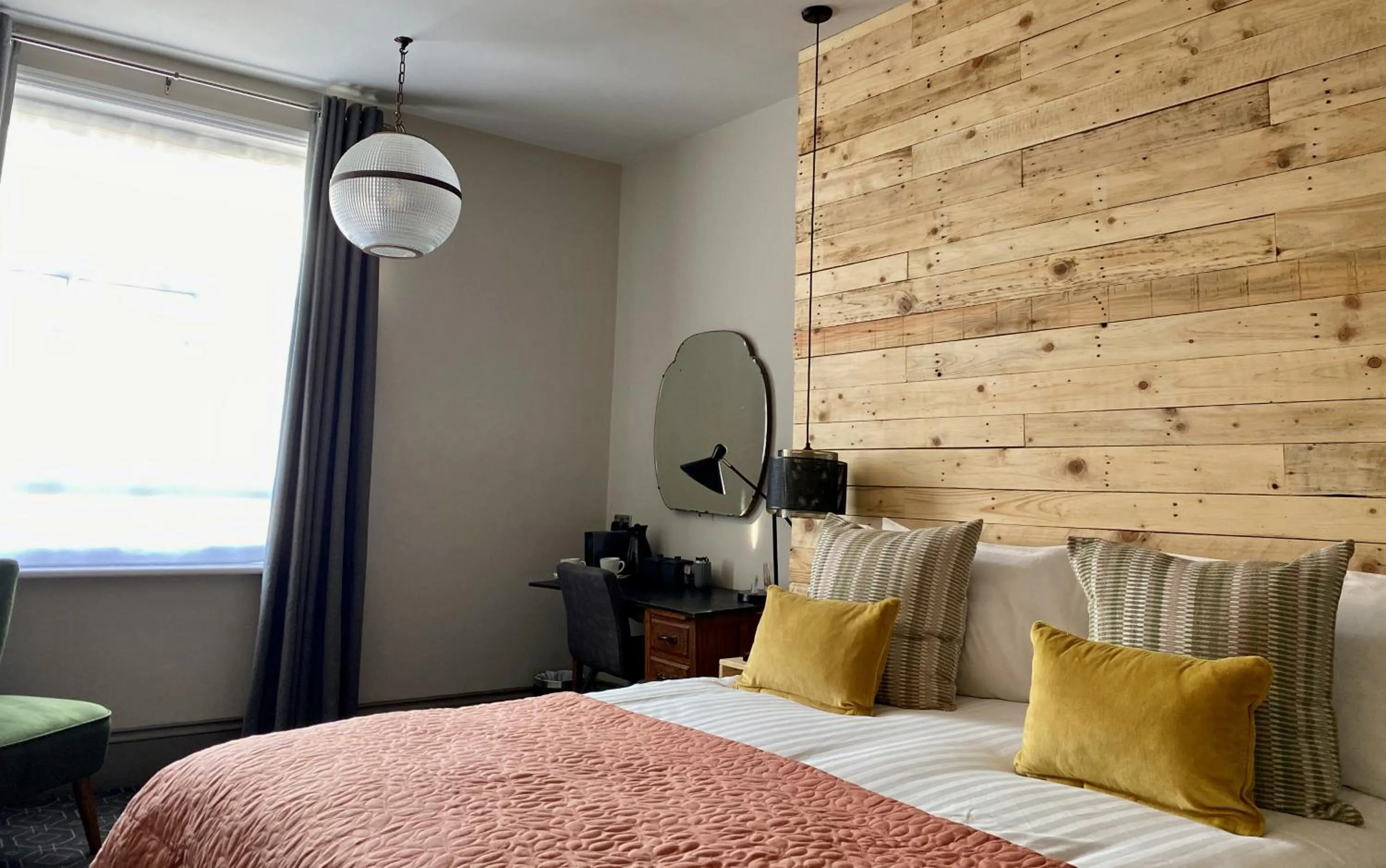 Bedroom, Bed in The Southern Belle