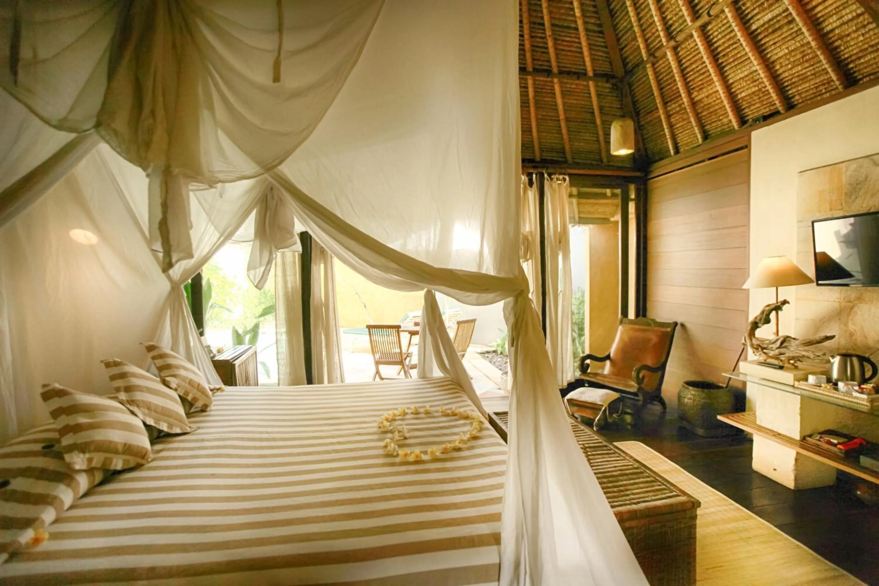 Bed in Visakha Sanur by Puri Signatures