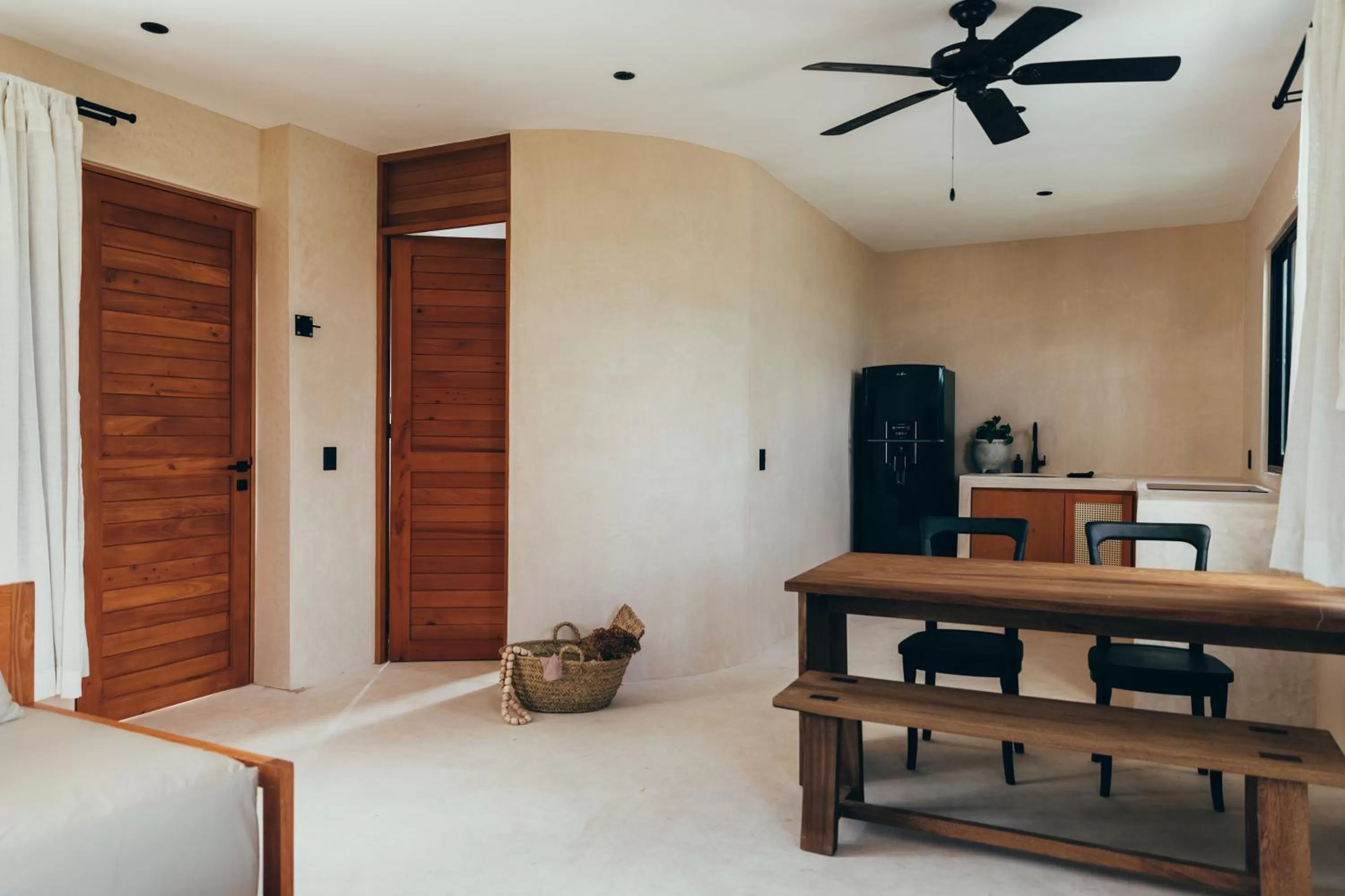 Kitchen or kitchenette, Seating Area in Cucu Hotel El Cuyo
