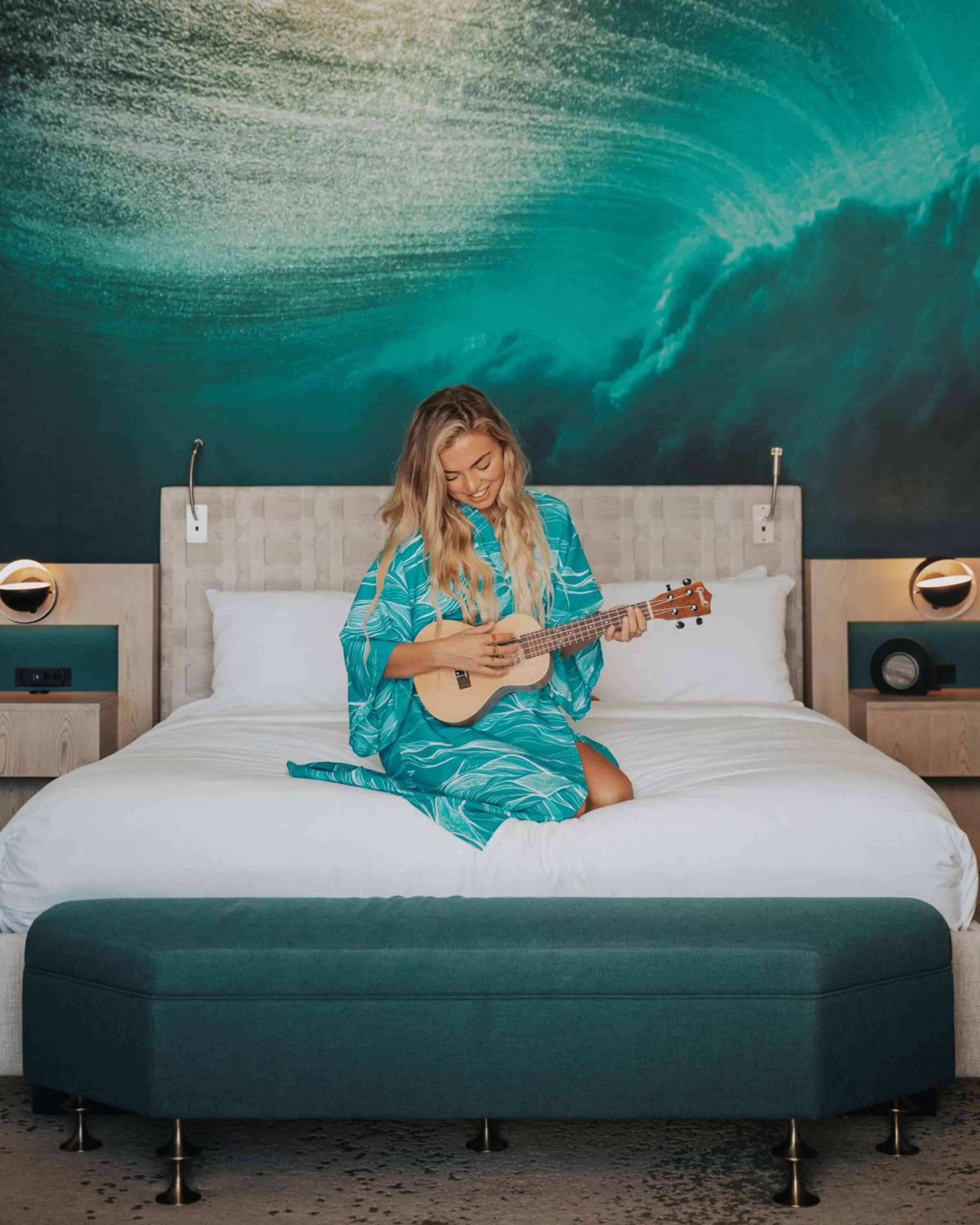 Bedroom, Bed in OUTRIGGER Waikiki Beachcomber Hotel