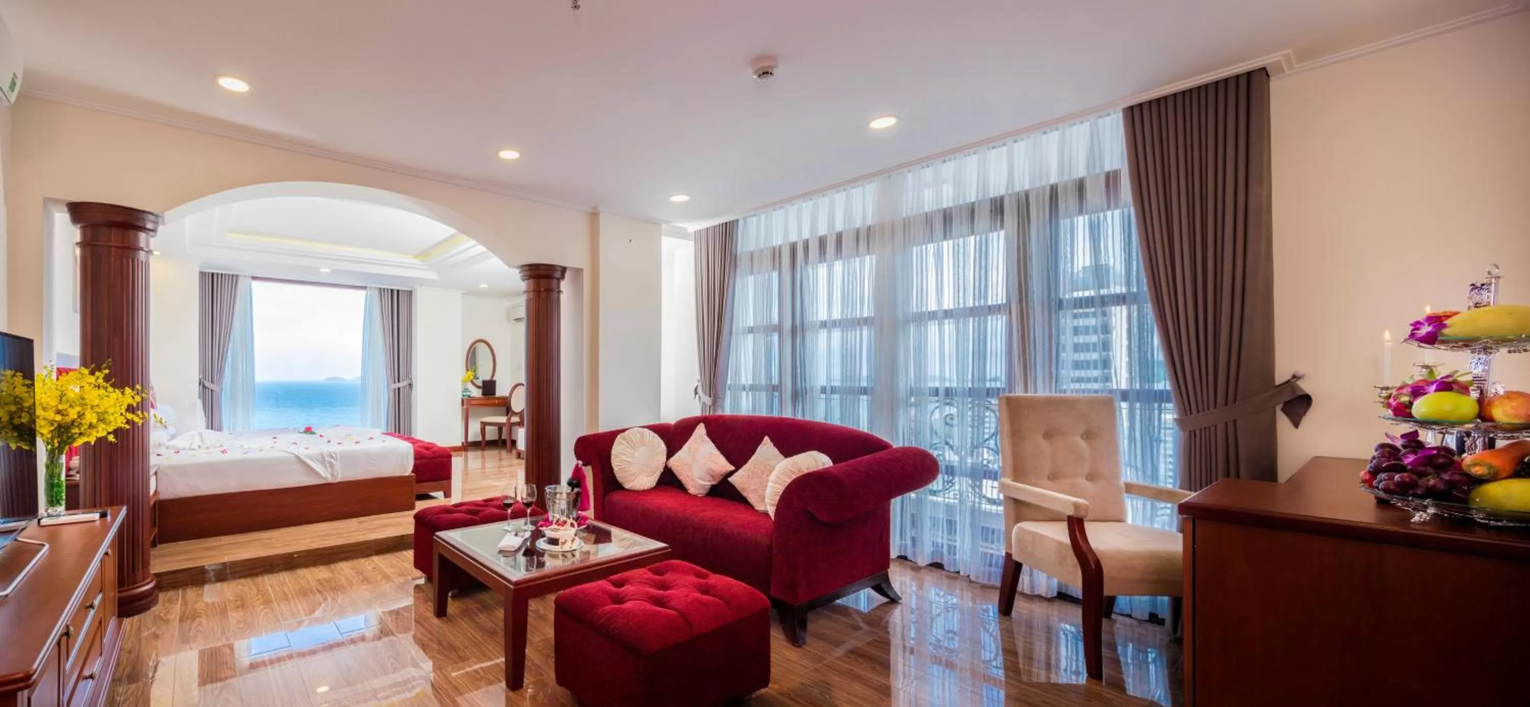 Living room, Bed in Apus Hotel