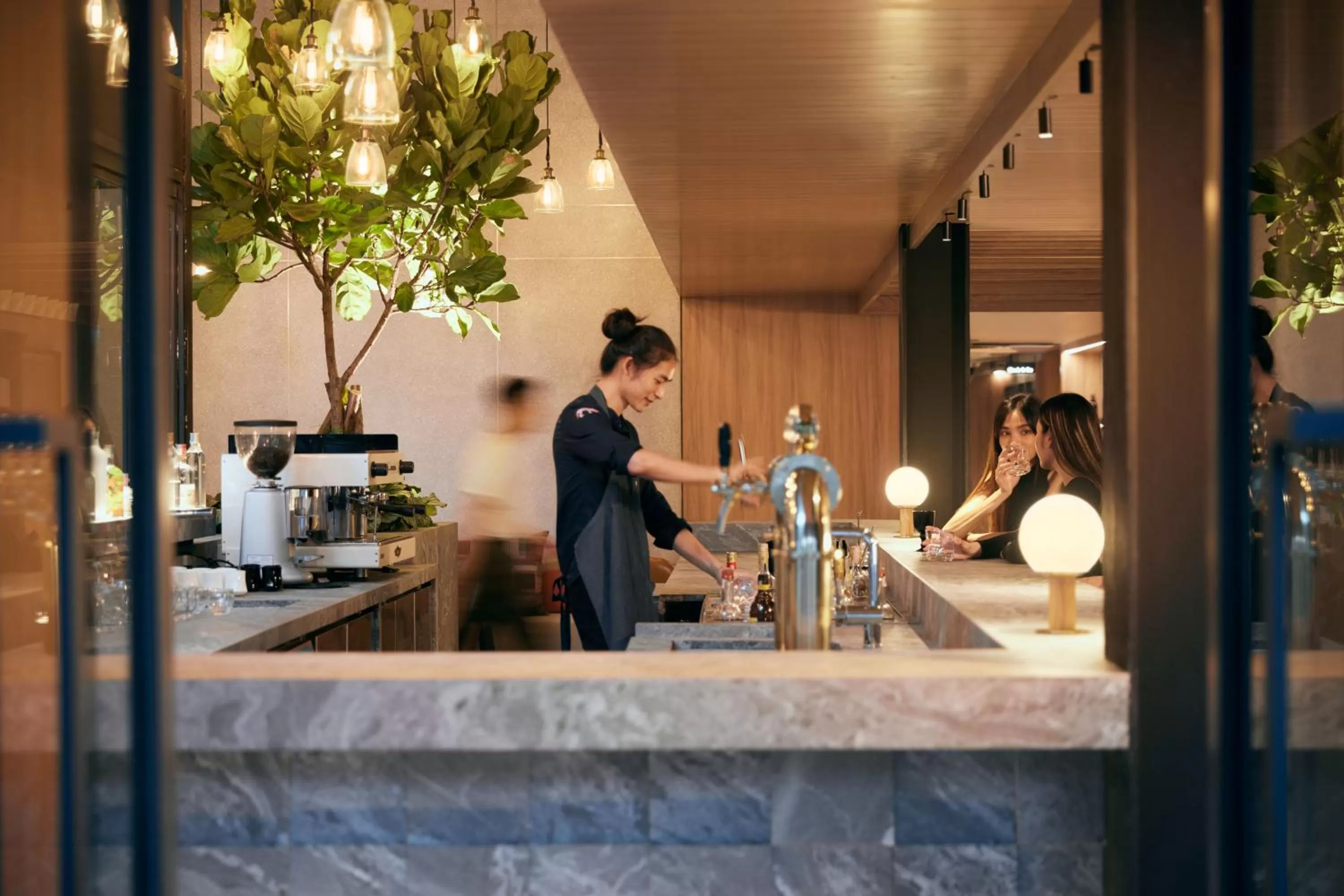 Lounge or bar in ASAI Bangkok Sathorn