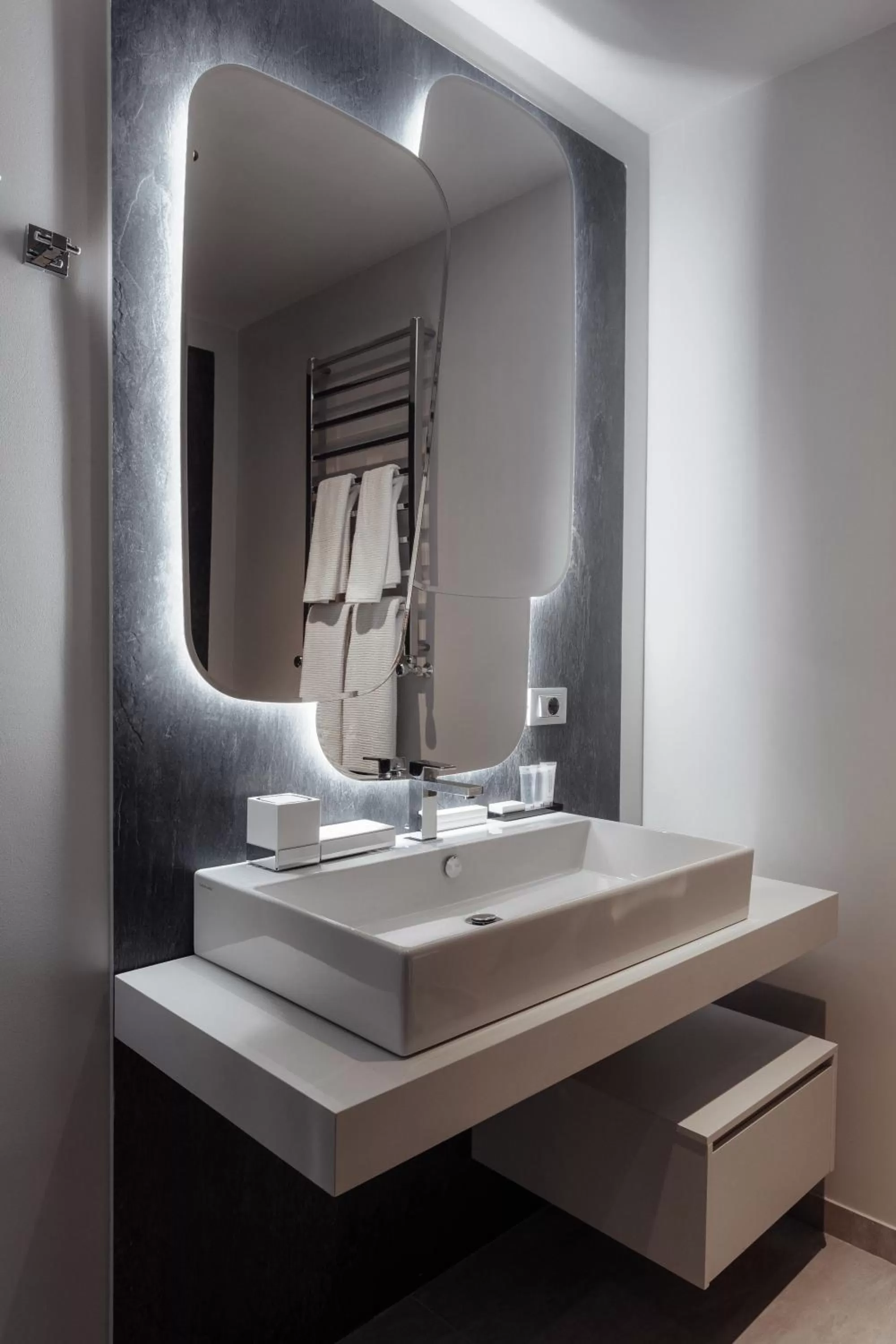 Bathroom in Il Decameron Luxury Design Hotel