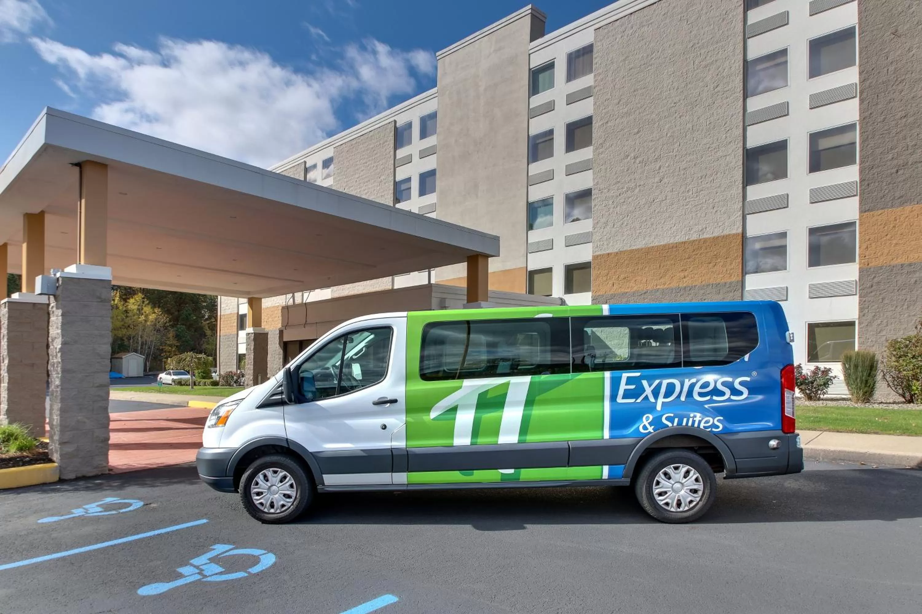 Property building in Holiday Inn Express Pittston - Scranton Airport by IHG