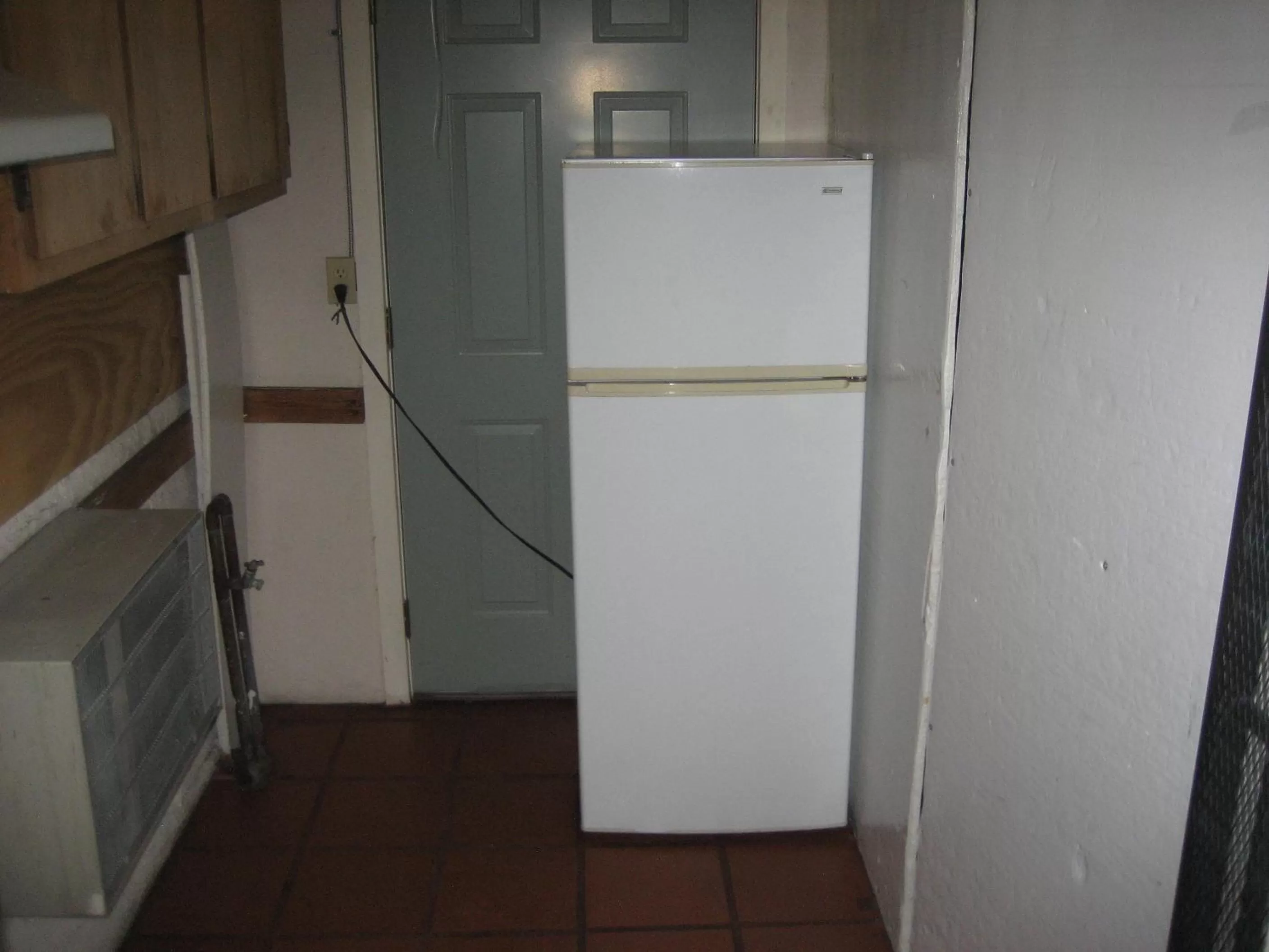 Walls Motel Long Beach