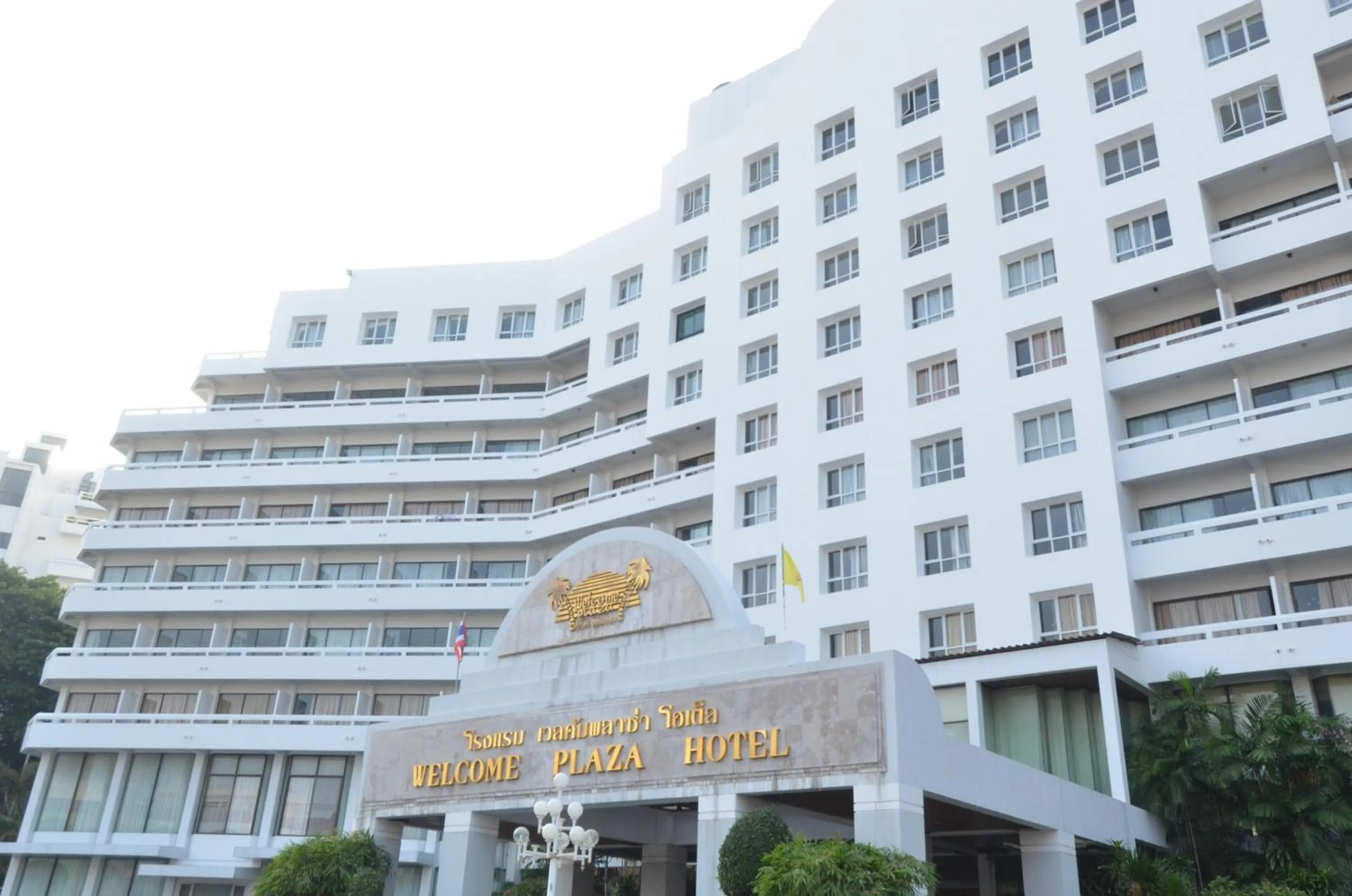 Property building in Welcome Plaza Hotel Pattaya