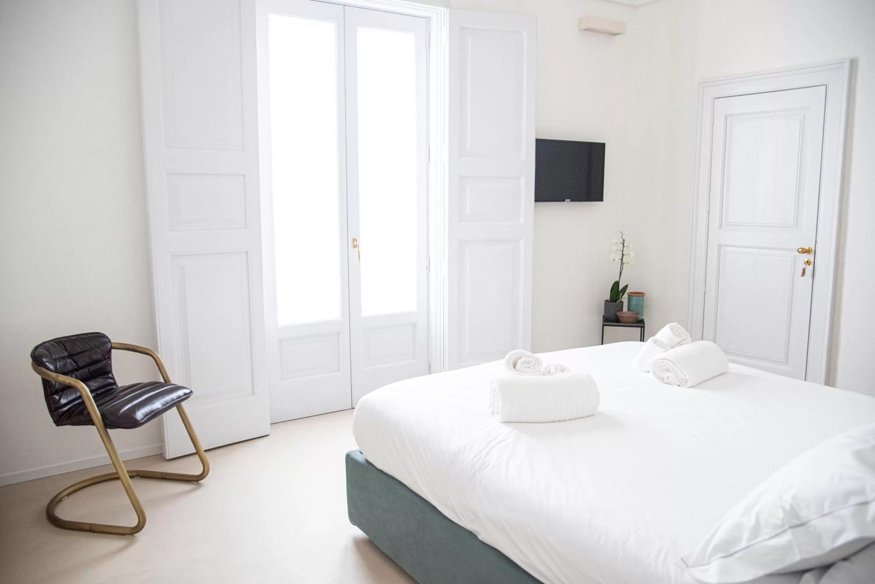 King Room with Balcony in Palazzo Garibaldi - Luxury Suites