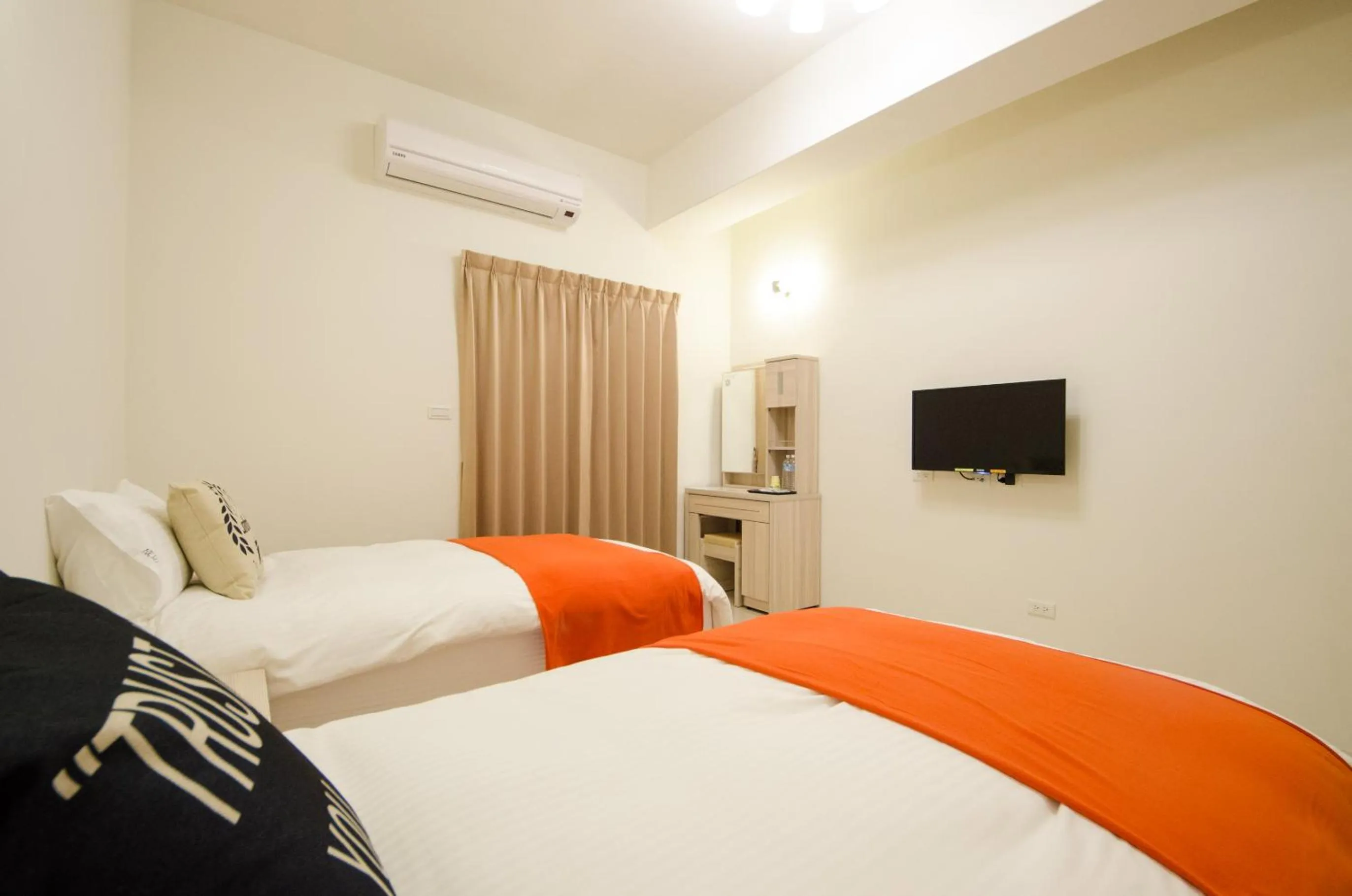 Photo of the whole room, Bed in Successful 168 B&B