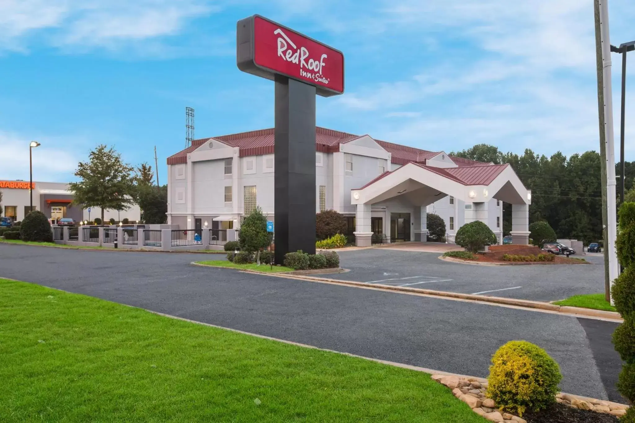 Red Roof Inn & Suites Newnan Red Roof Inn & Suites Newnan