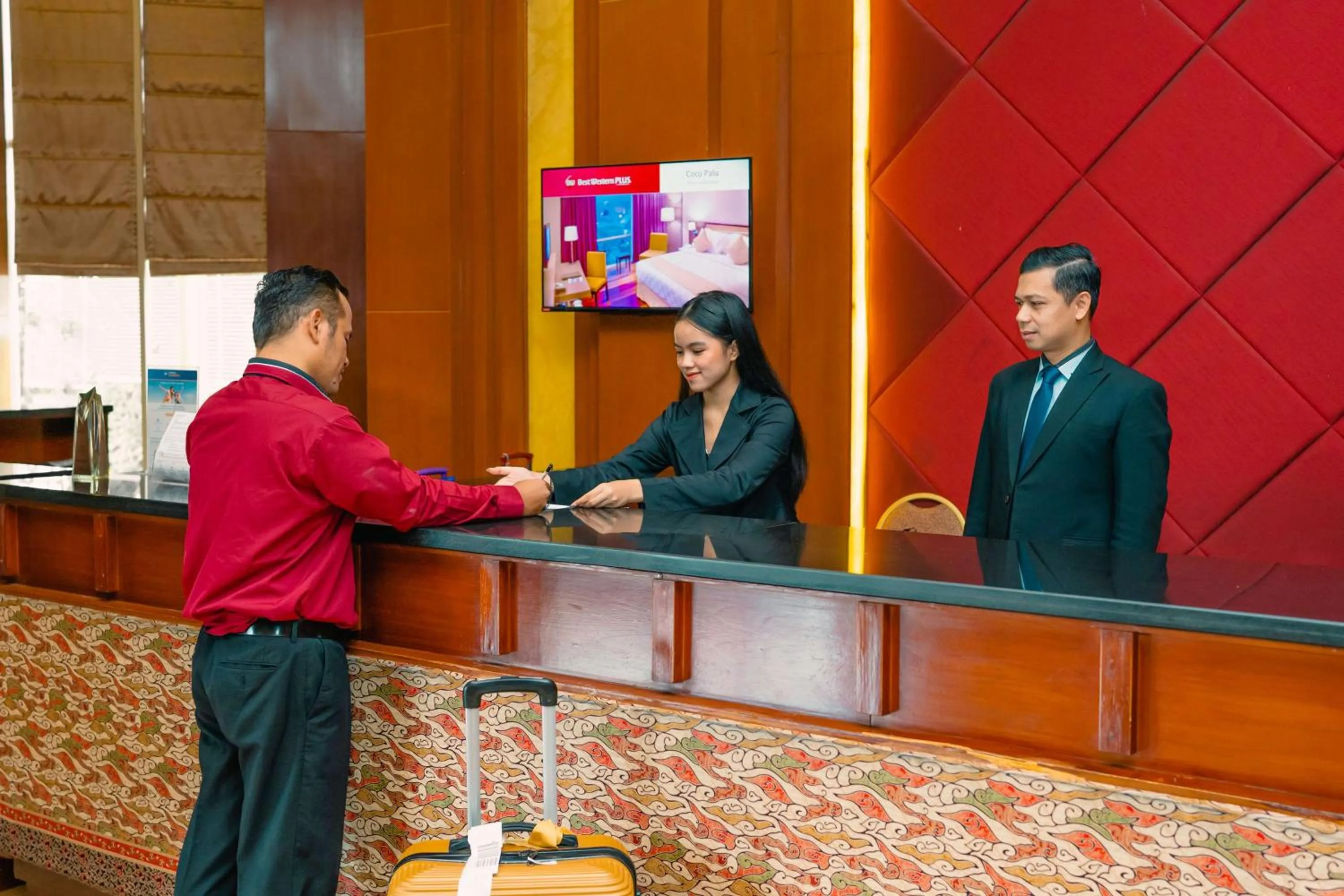 Lobby or reception in Best Western Mangga Dua Hotel & Residence