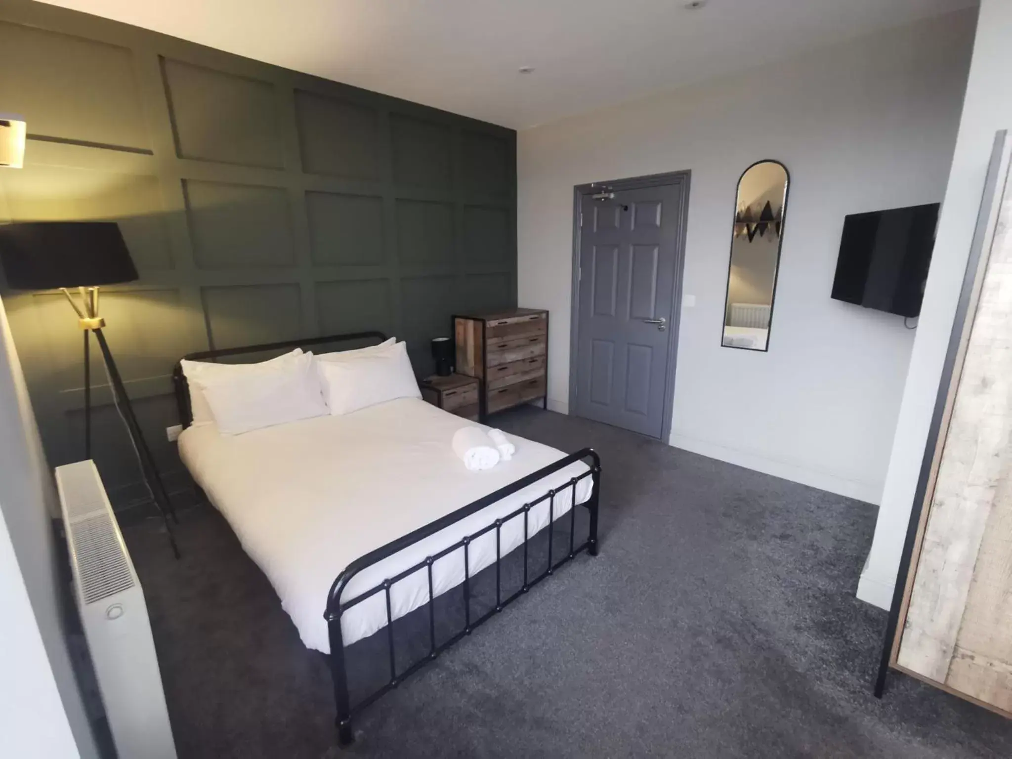 Double Room in Mansel House - by TIFA Stays Double Room in Mansel House - by TIFA Stays