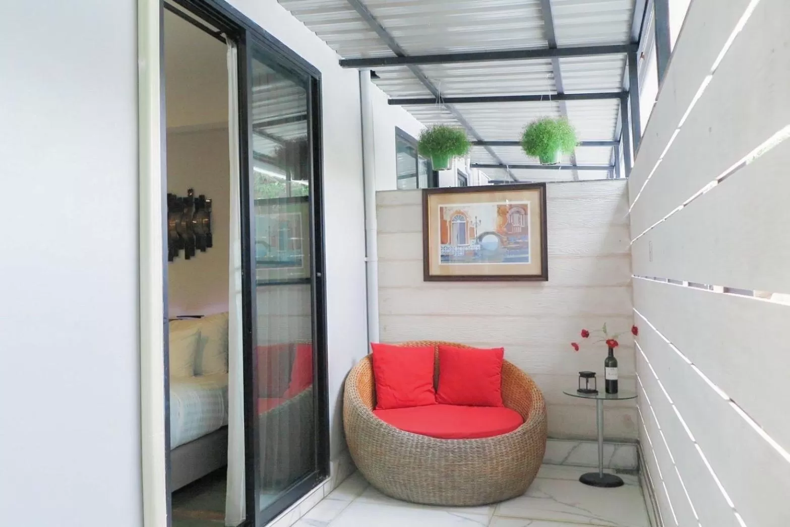 Bathroom in V20 Boutique Jacuzzi Hotel