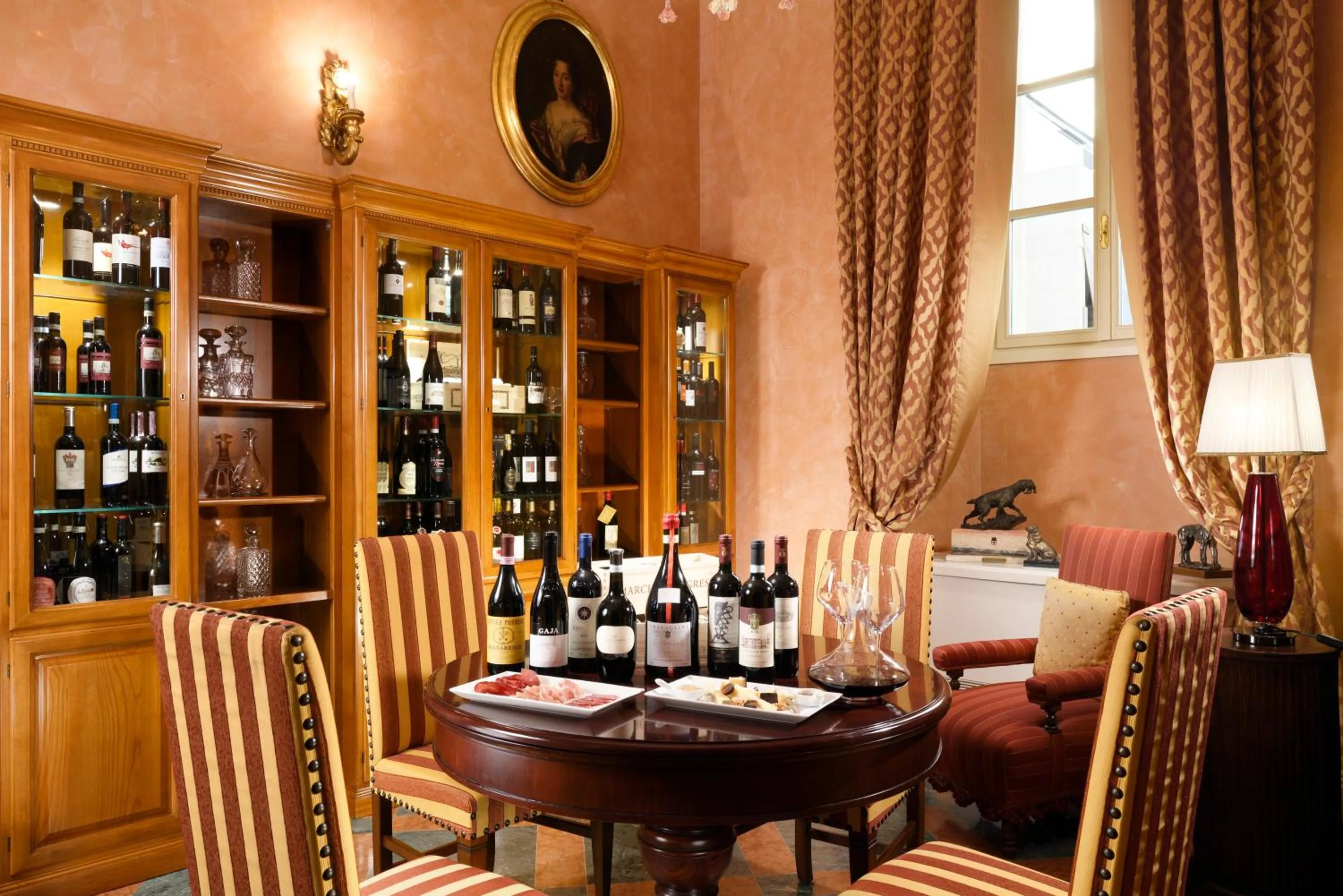 Alcoholic drinks in Castello Dal Pozzo Resort Lago Maggiore - Preferred Hotels & Resorts