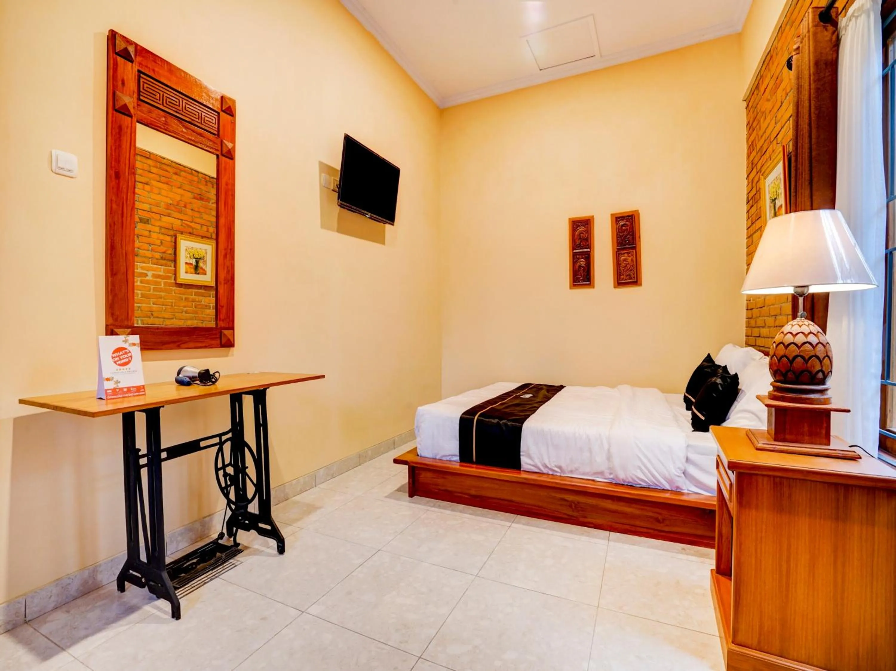 Bedroom, Bed in OYO 90265 Cempoko Mulyo Homestay Syariah