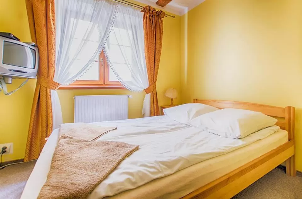 Bed in Karczma u Wallenroda