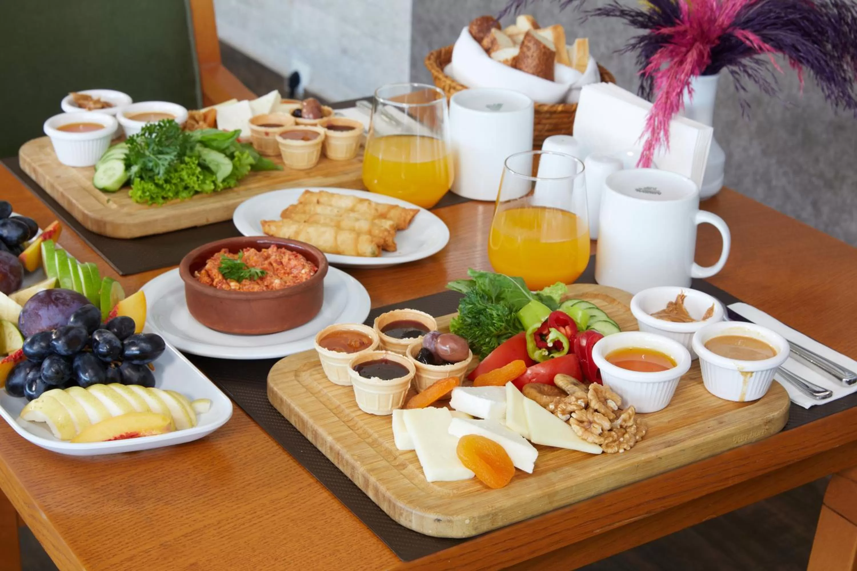 Continental breakfast in Park Dedeman Denizli