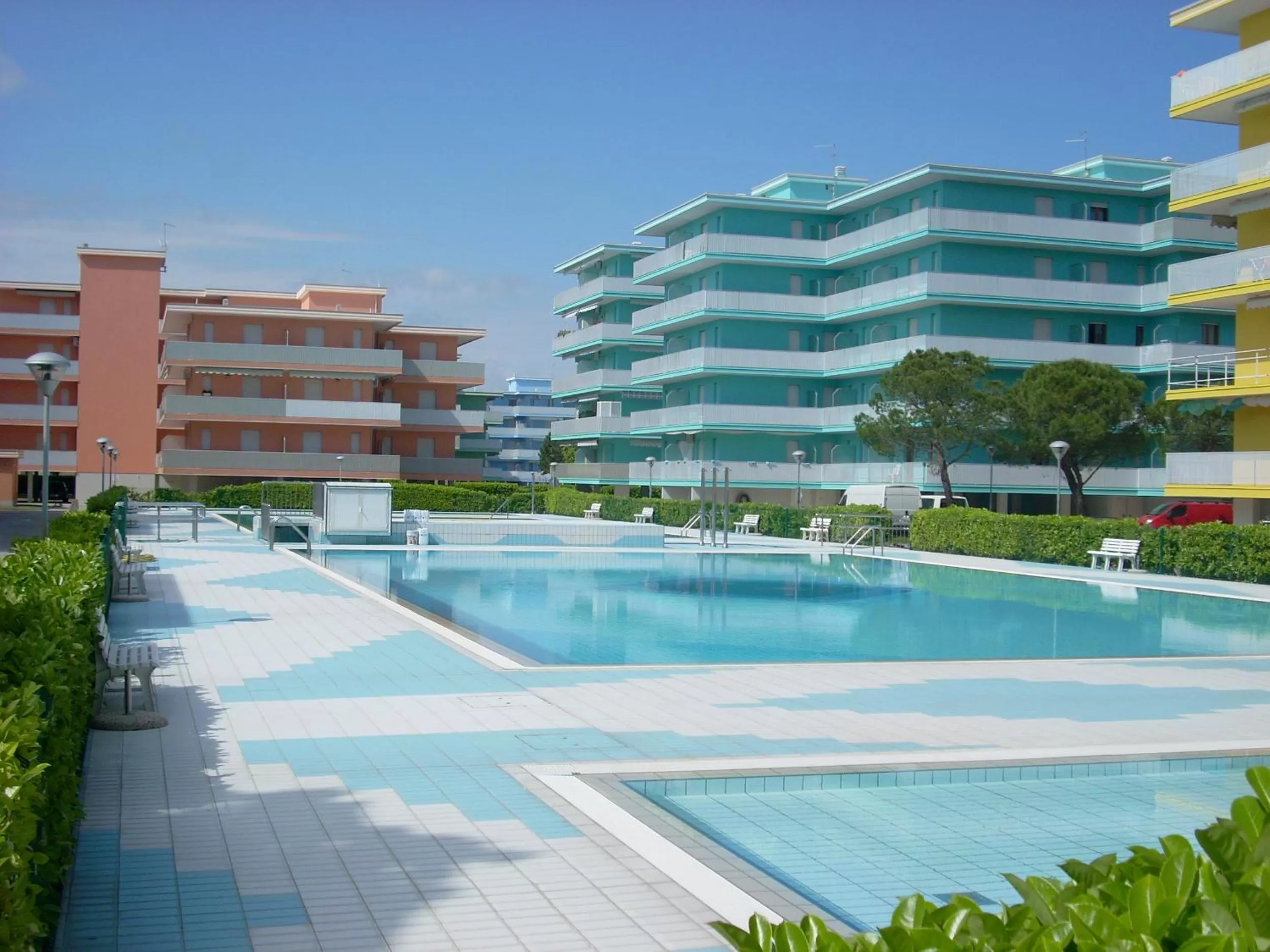 Swimming Pool in Residence Valbella - GETURHOTELS