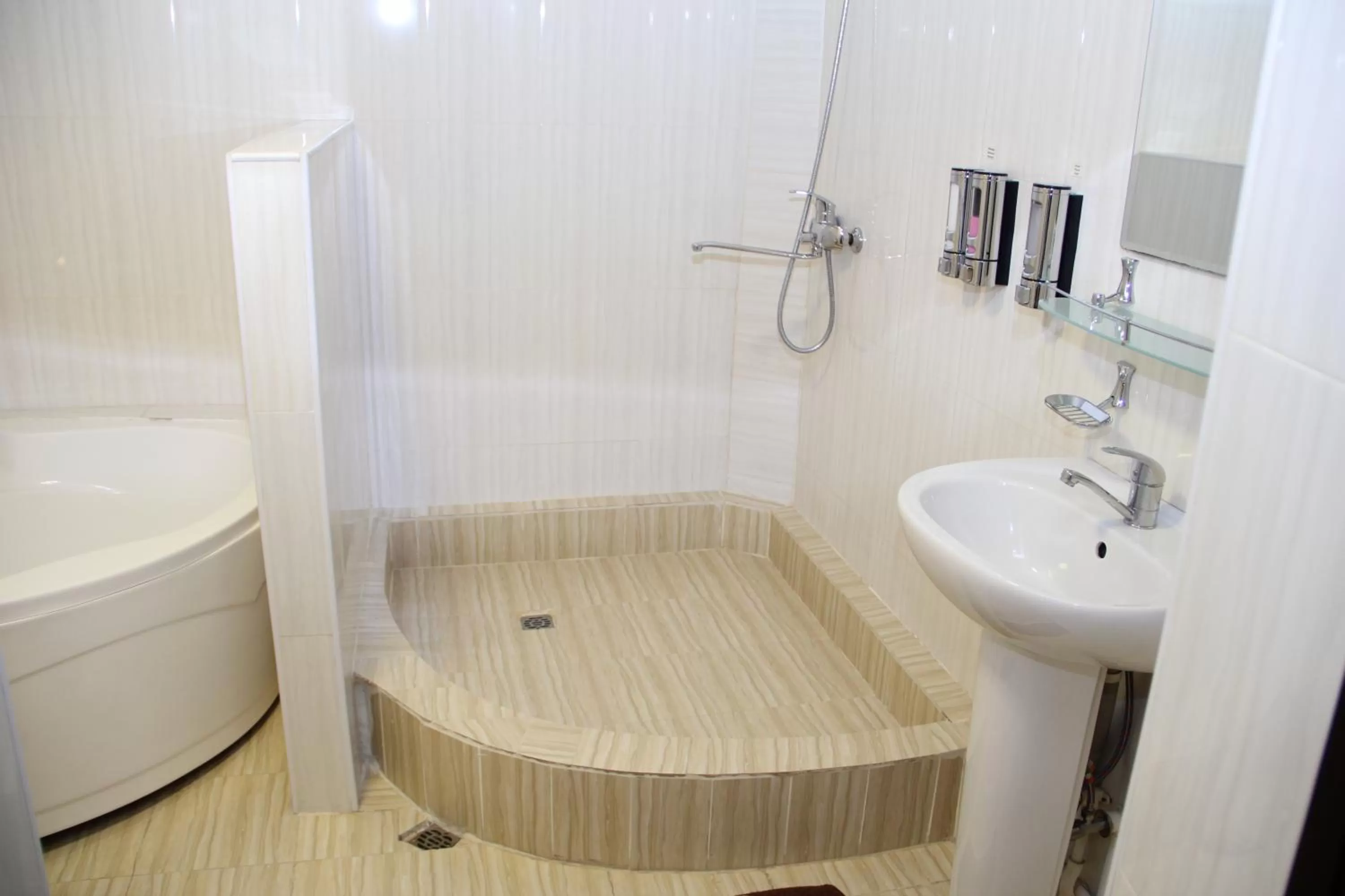 Shower in Anvar's Guests