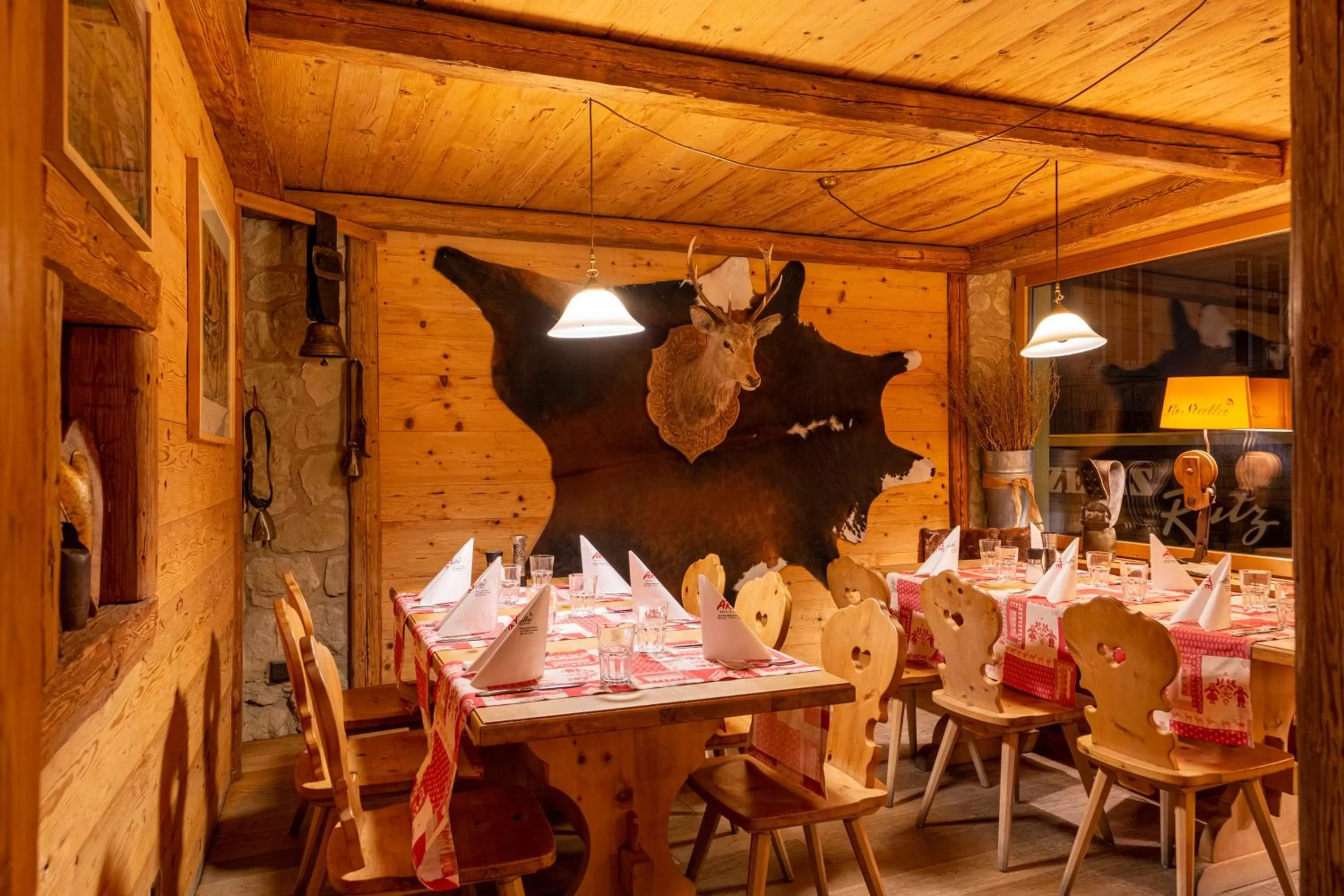 Restaurant/places to eat in Hotel Arte