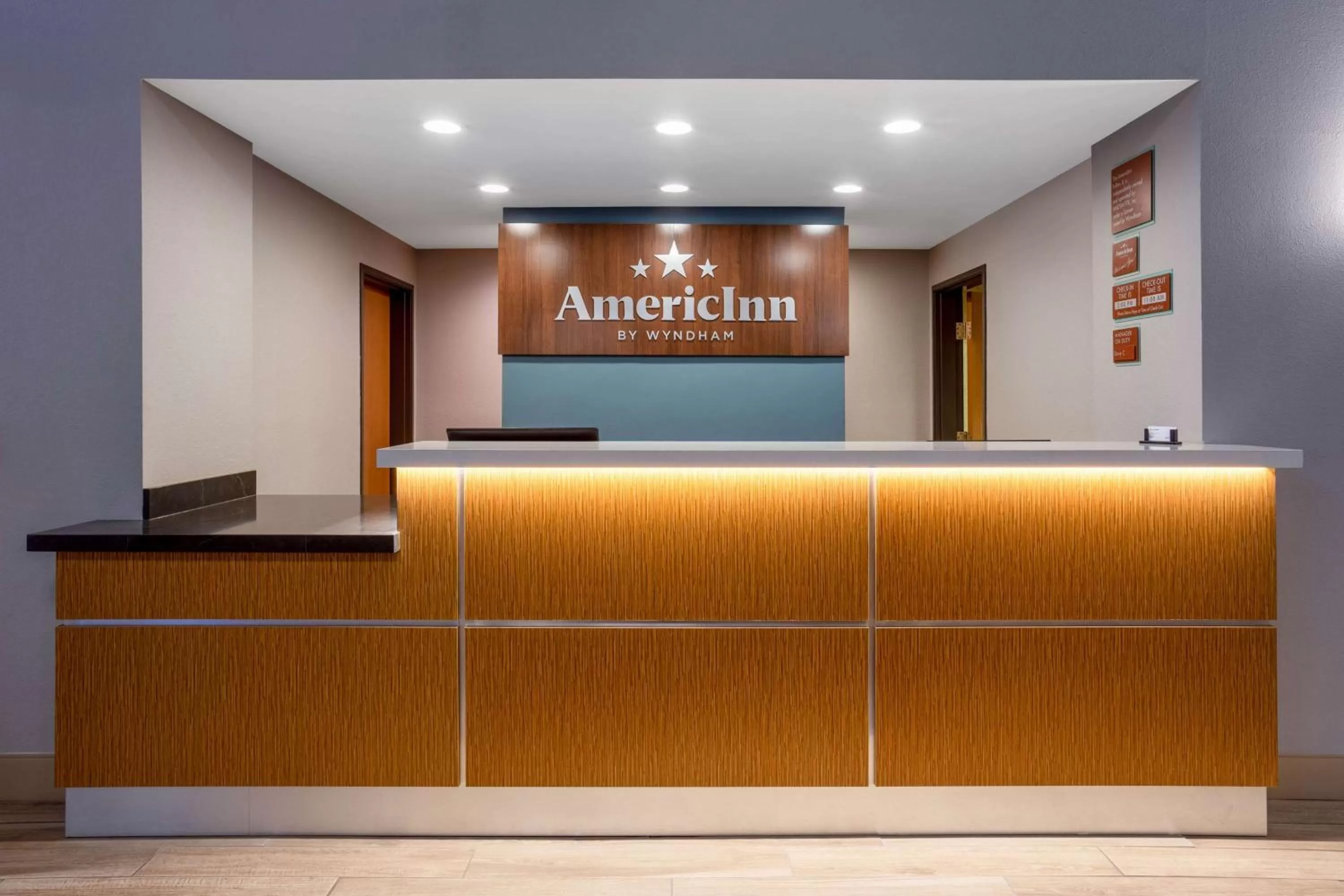 Lobby or reception in AmericInn by Wyndham Fulton Clinton
