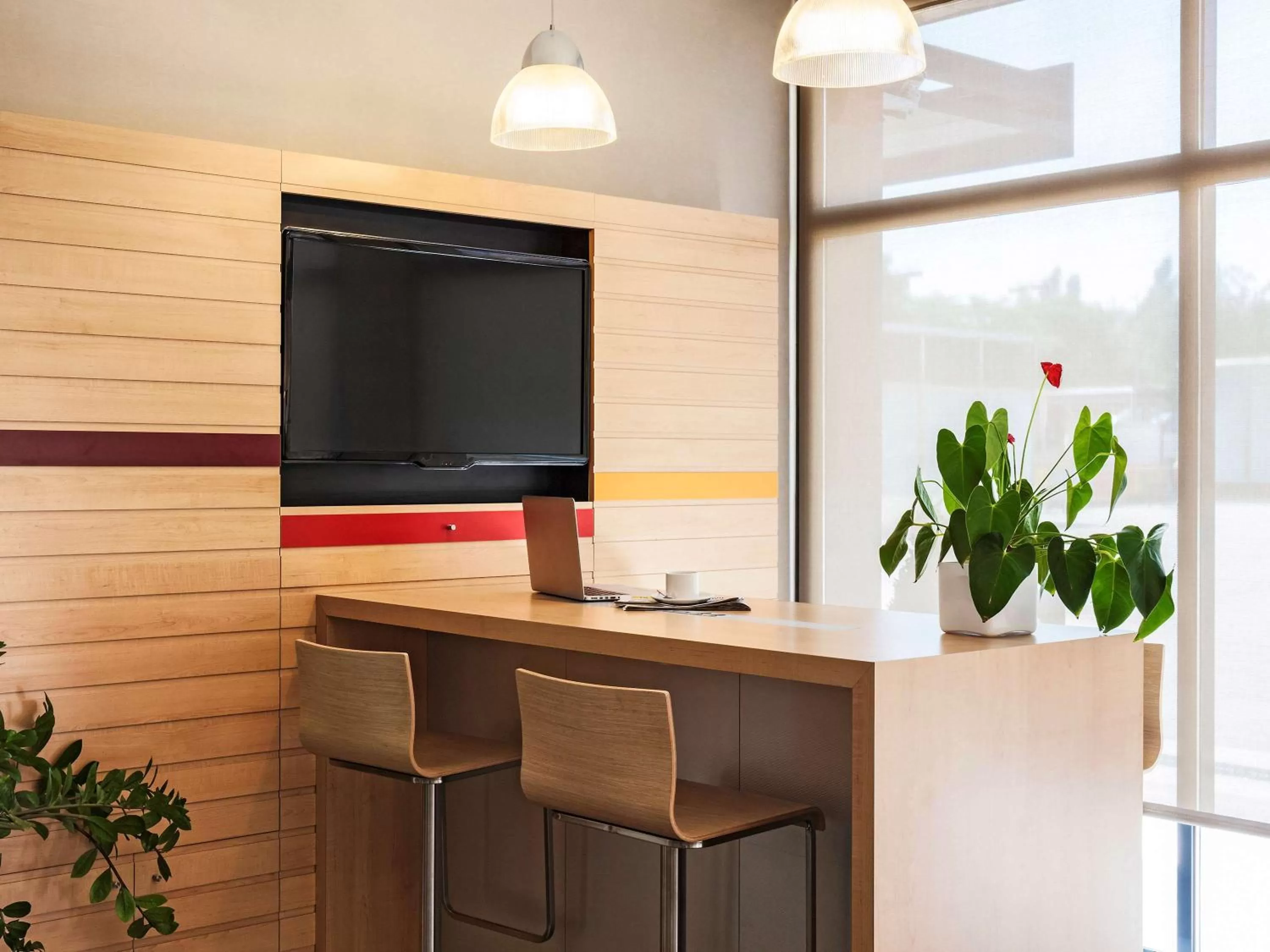 Lounge or bar in Ibis Ripollet