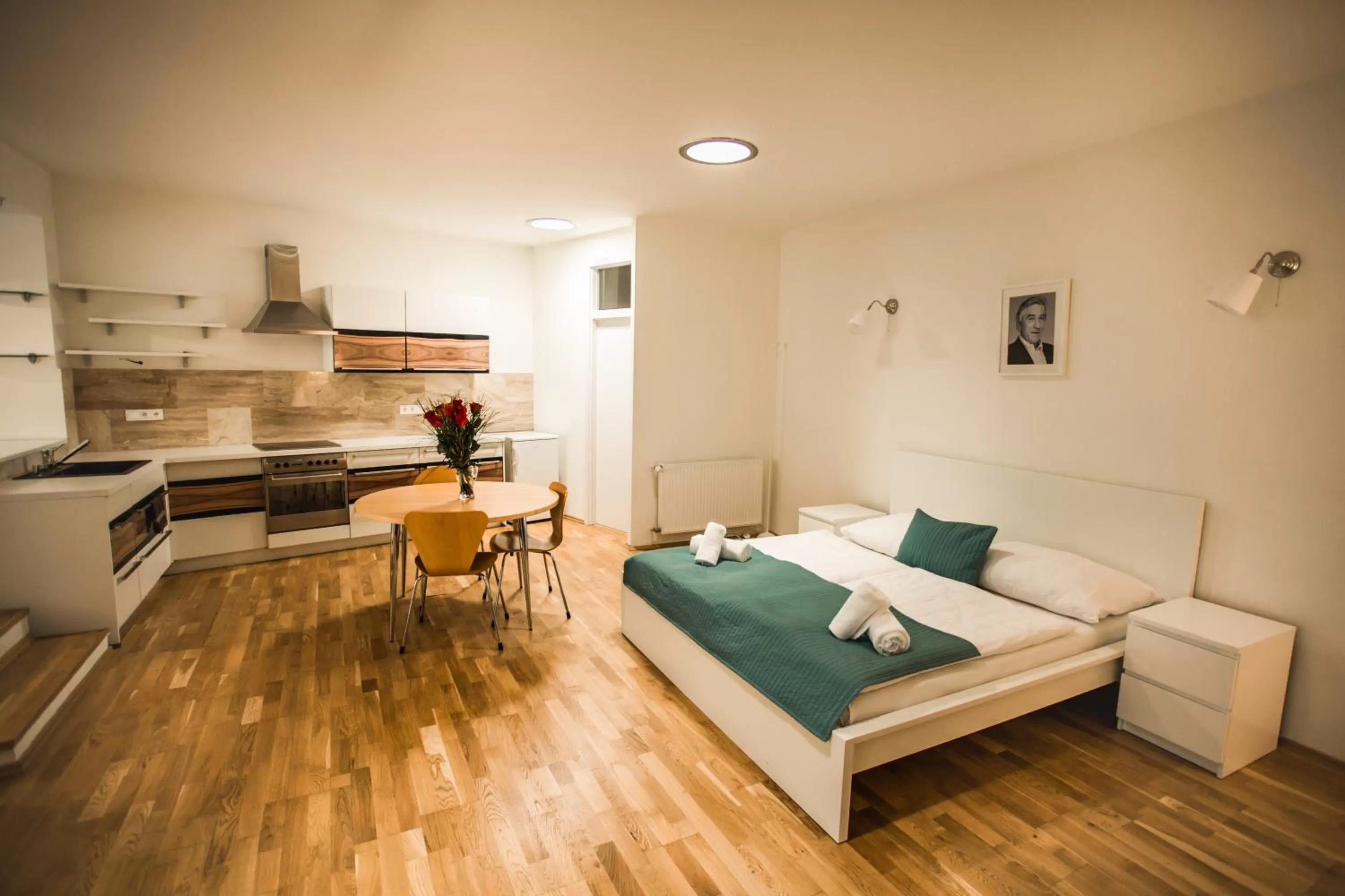 Bedroom, Seating Area in Film Hotel