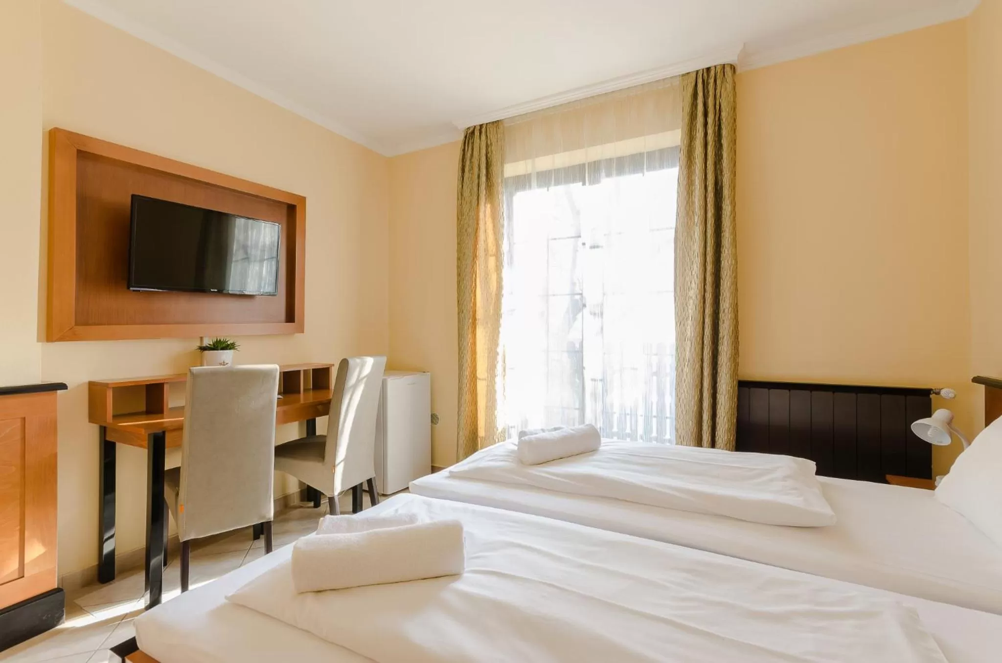 Day, Bed in Richter Pansion