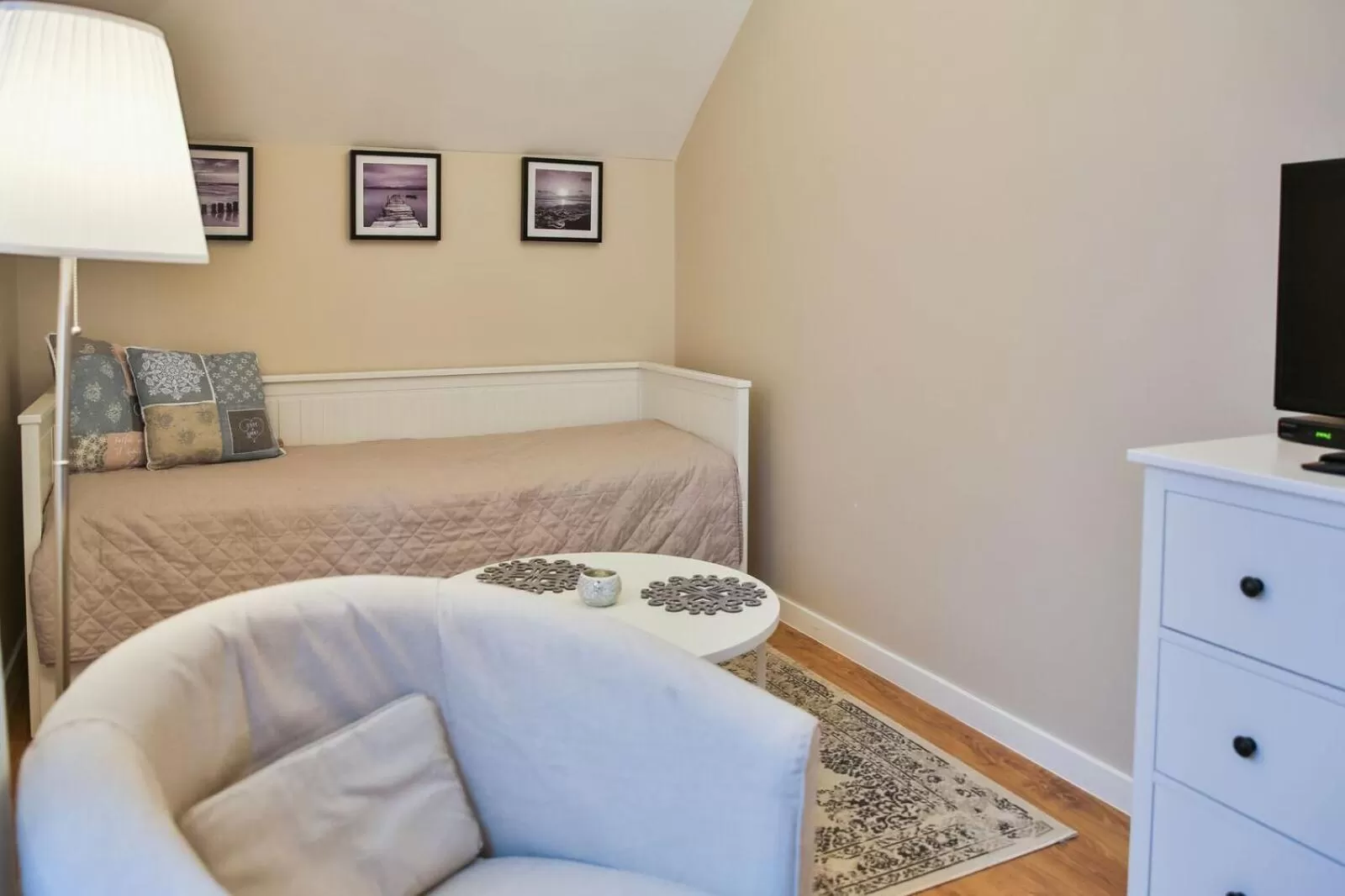 Bed in Willa 4 Pory Roku & Uznam