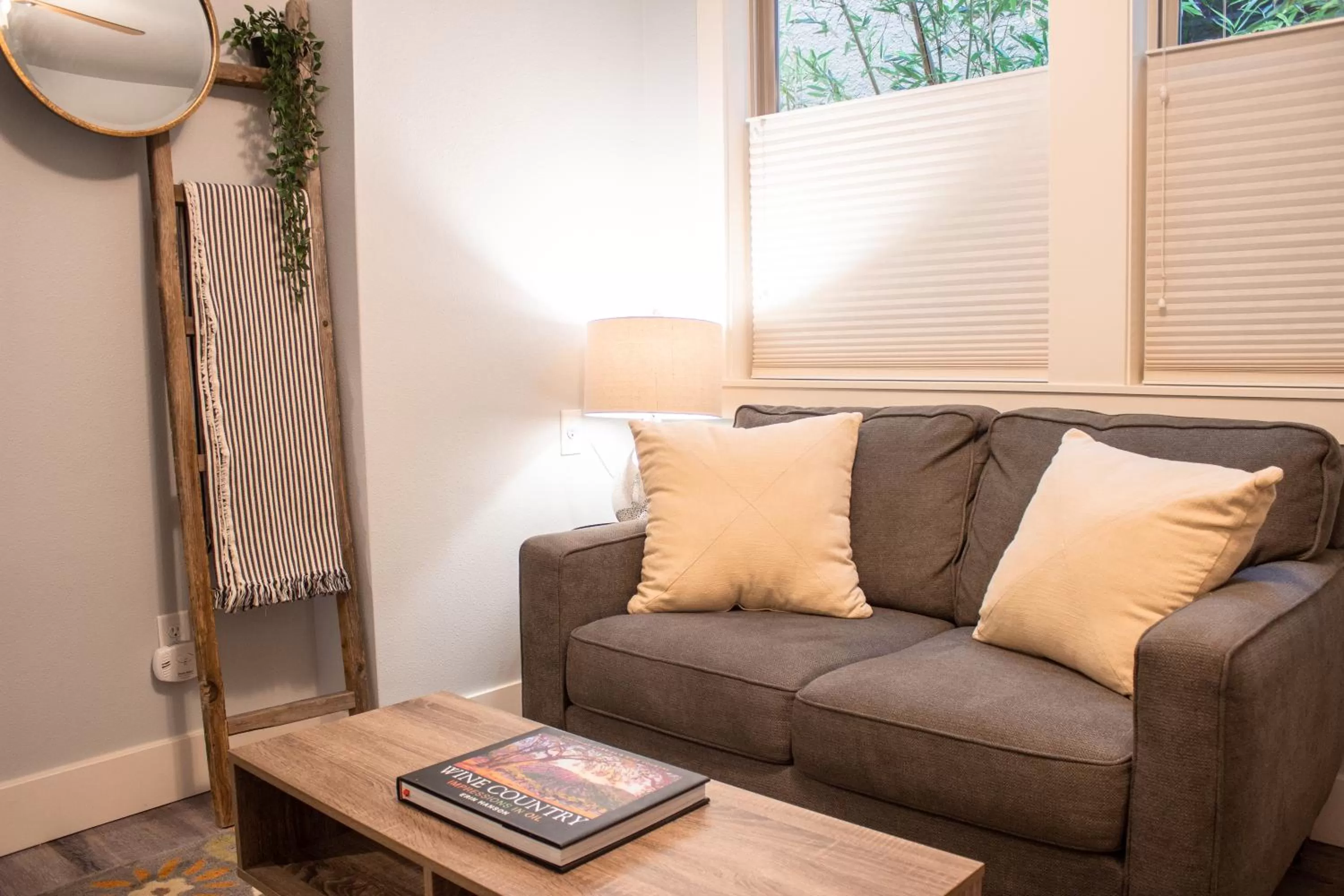 Living room, Seating Area in Douglas On Third