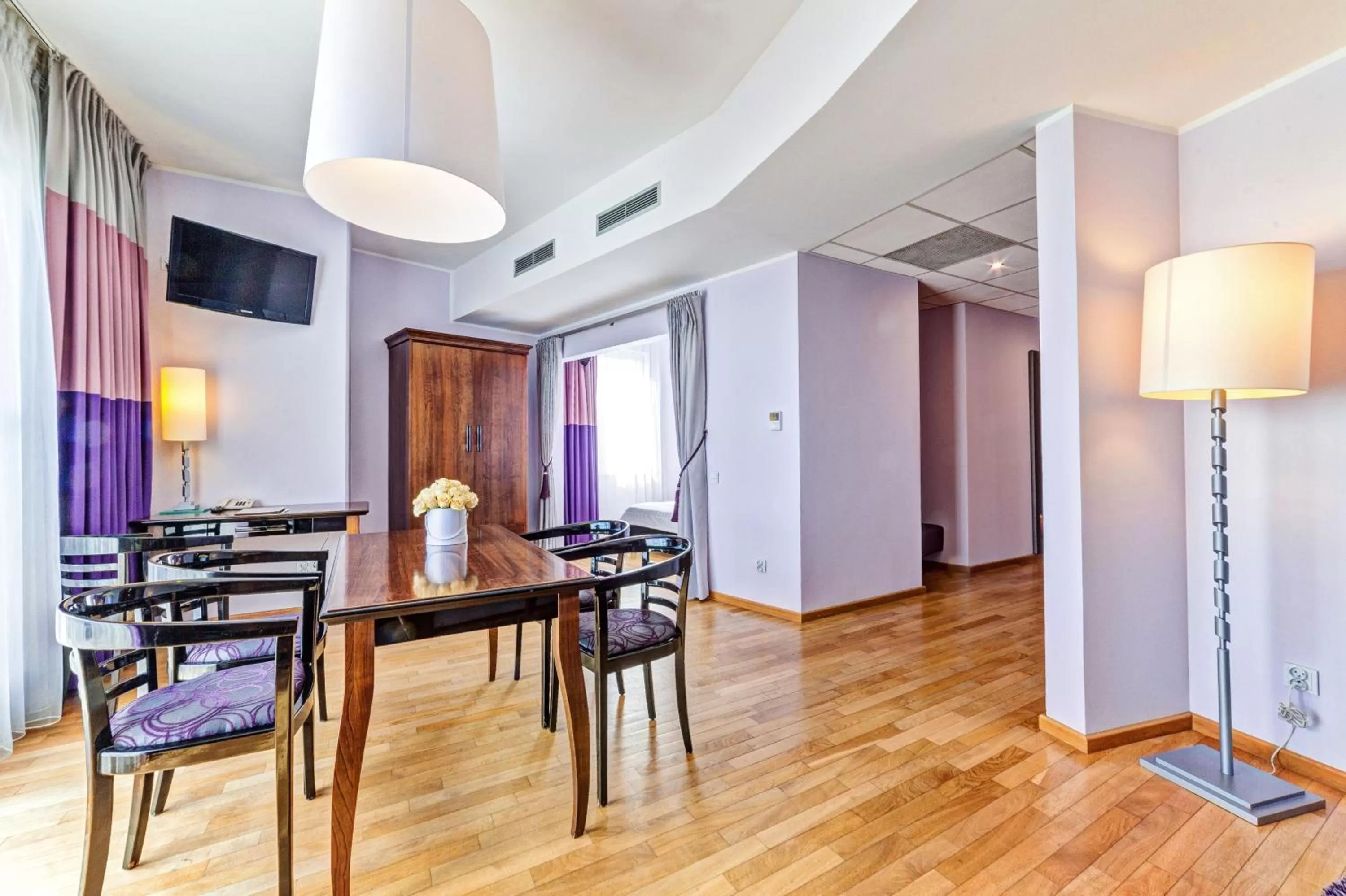 TV and multimedia in Don Prestige Residence