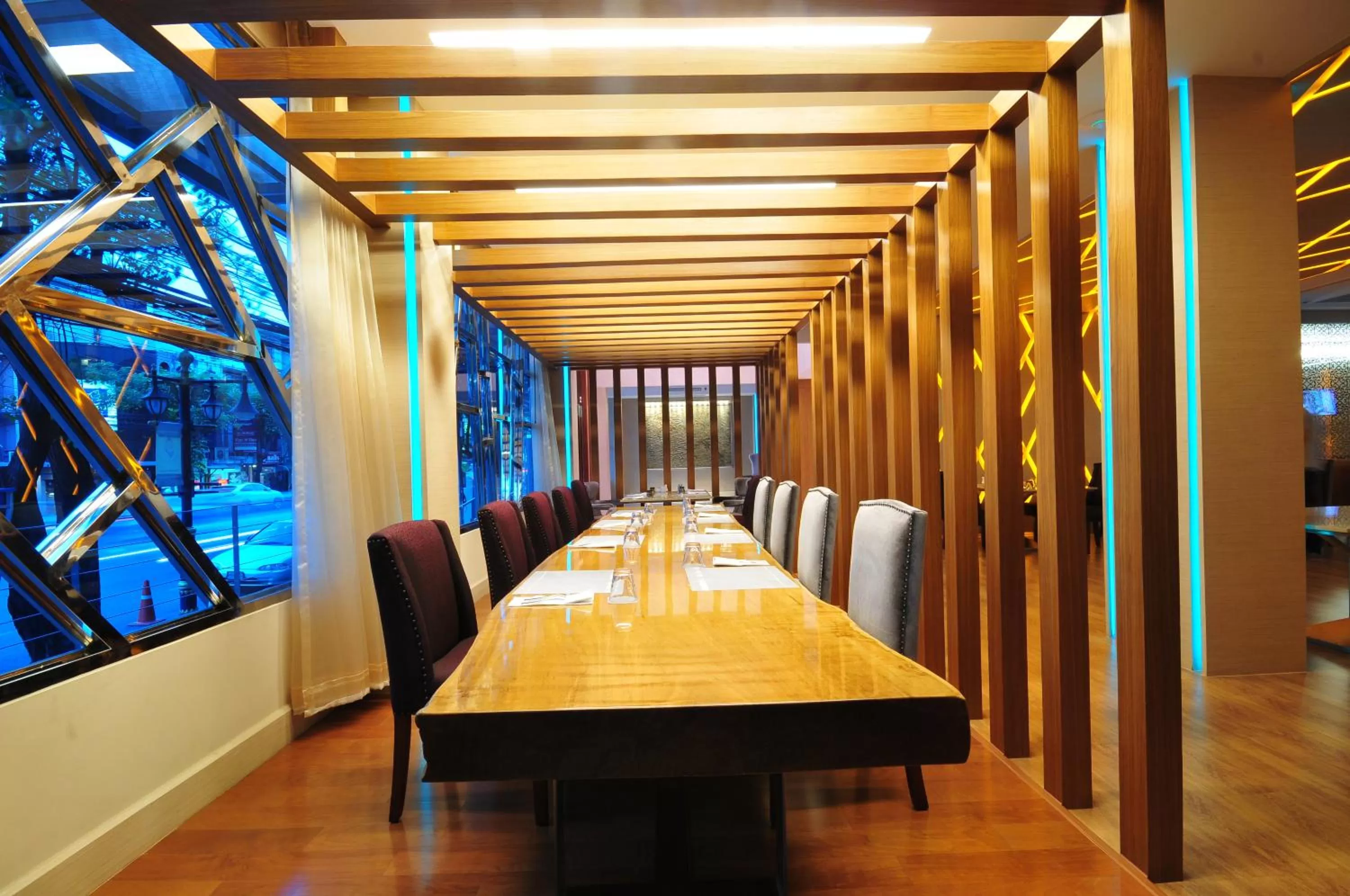 Restaurant/places to eat in One One Bangkok