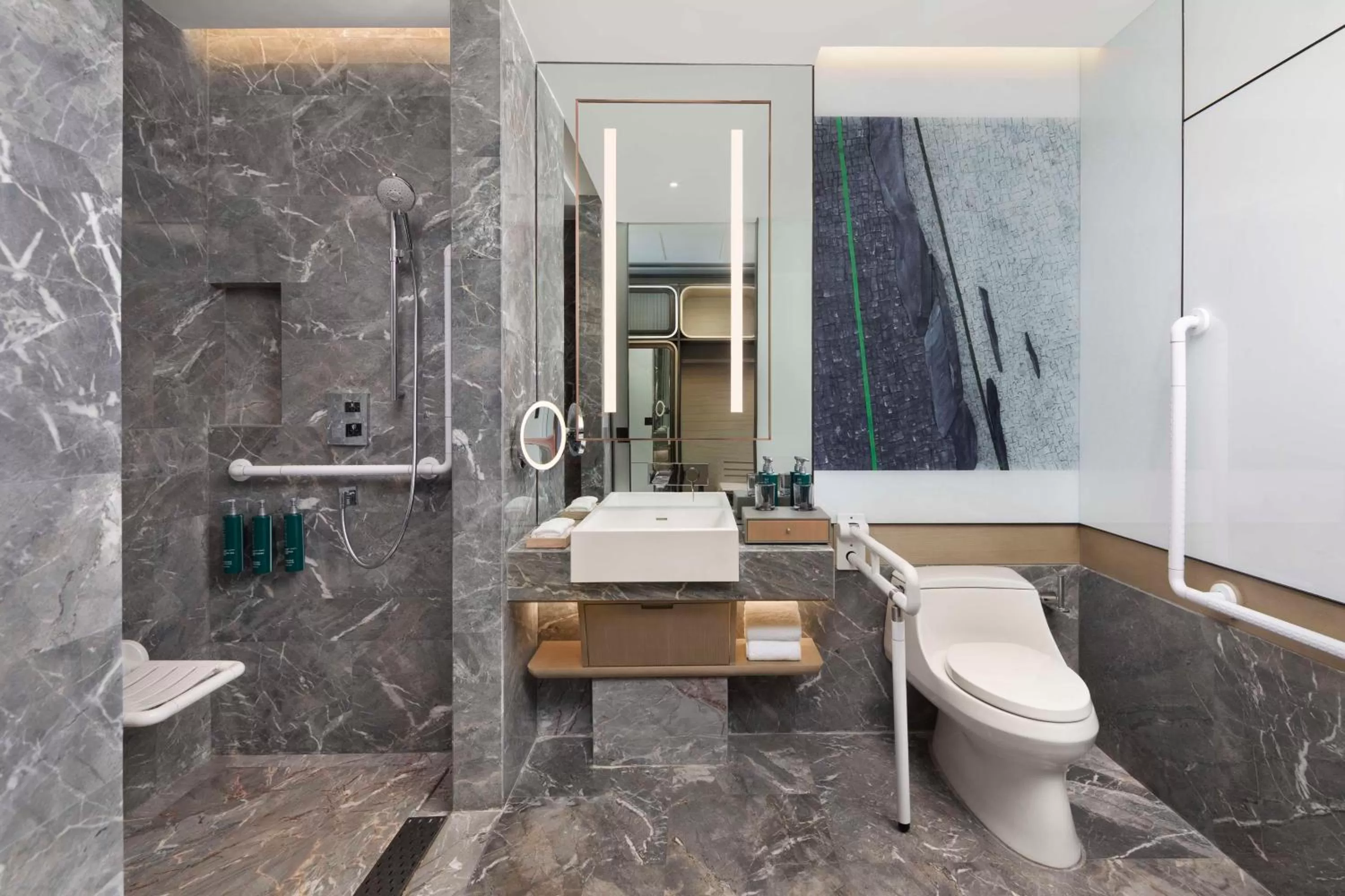 Bathroom in Doubletree By Hilton Kunming Airport