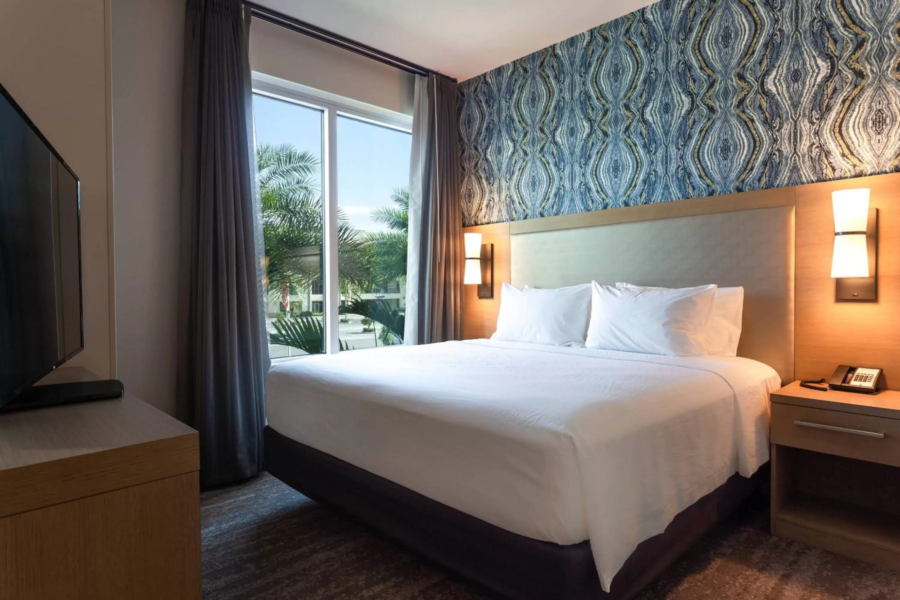 Photo of the whole room, Bed in Residence Inn Palm Beach Gardens