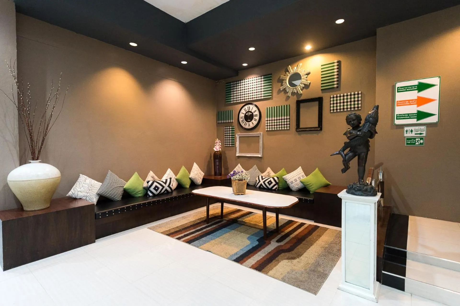 Balcony/Terrace, Bed in River Kwai Hotel