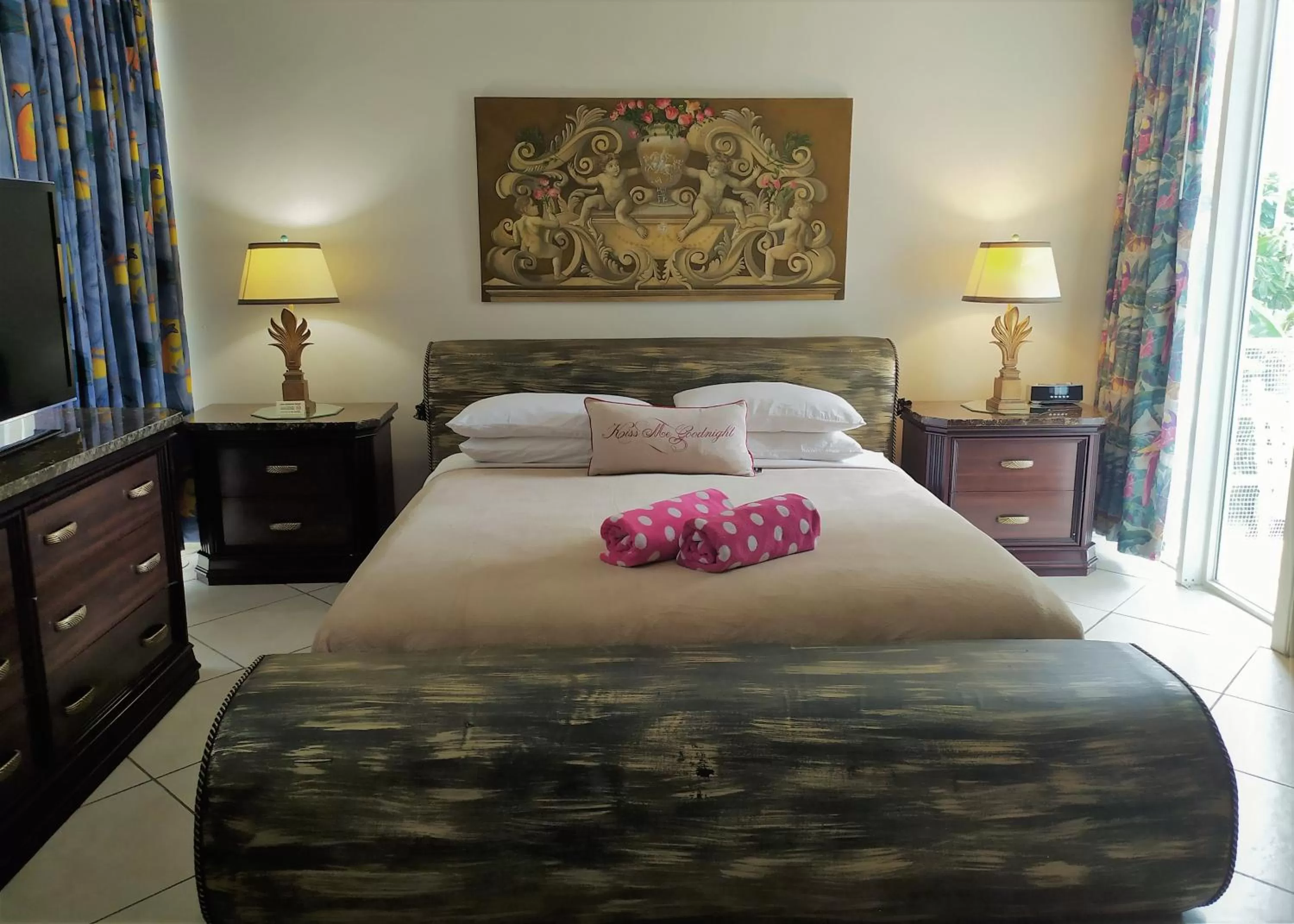 Bed in Manhattan Tower Apartment Hotel