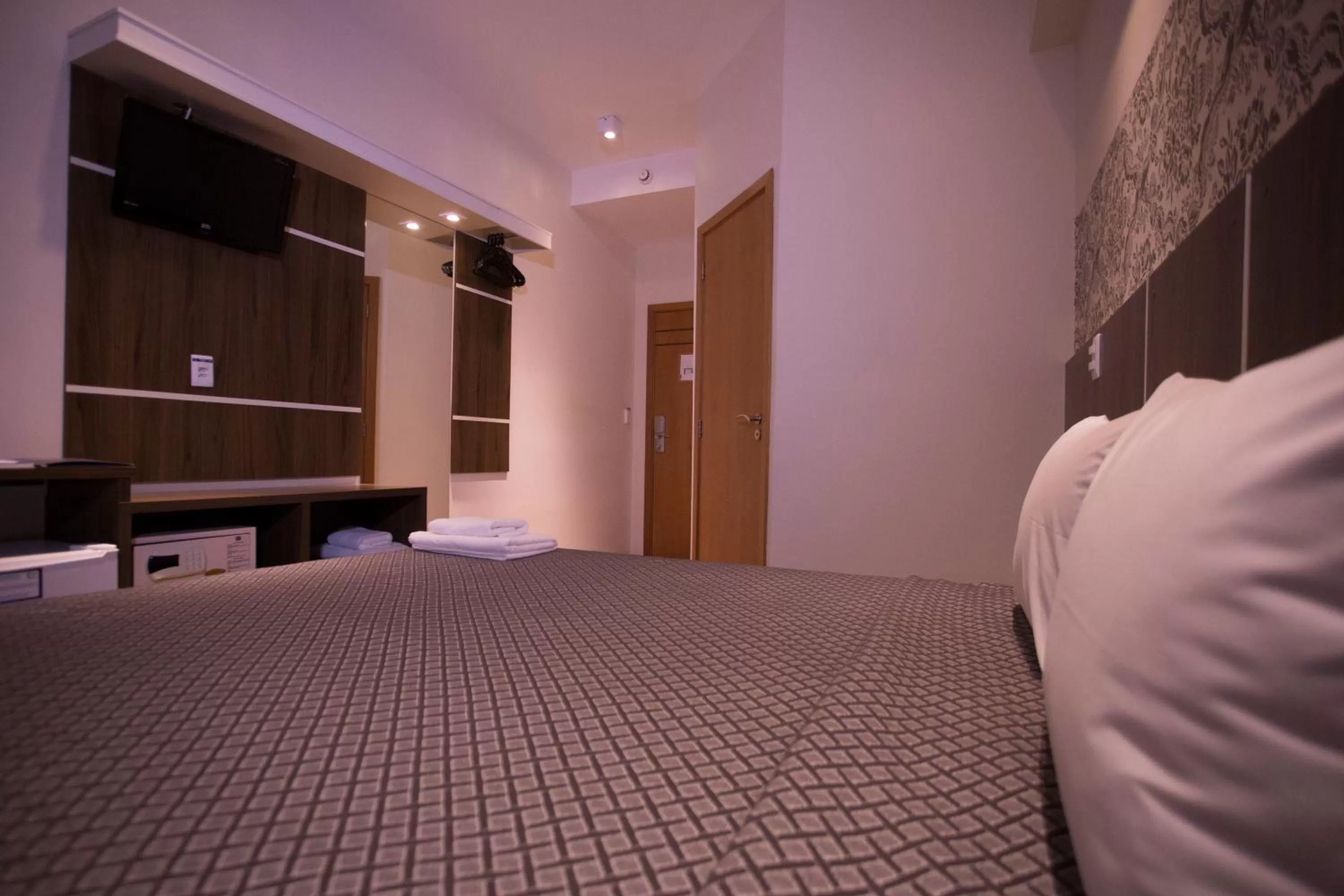 Photo of the whole room, Bed in Druds Hotel Hortolândia