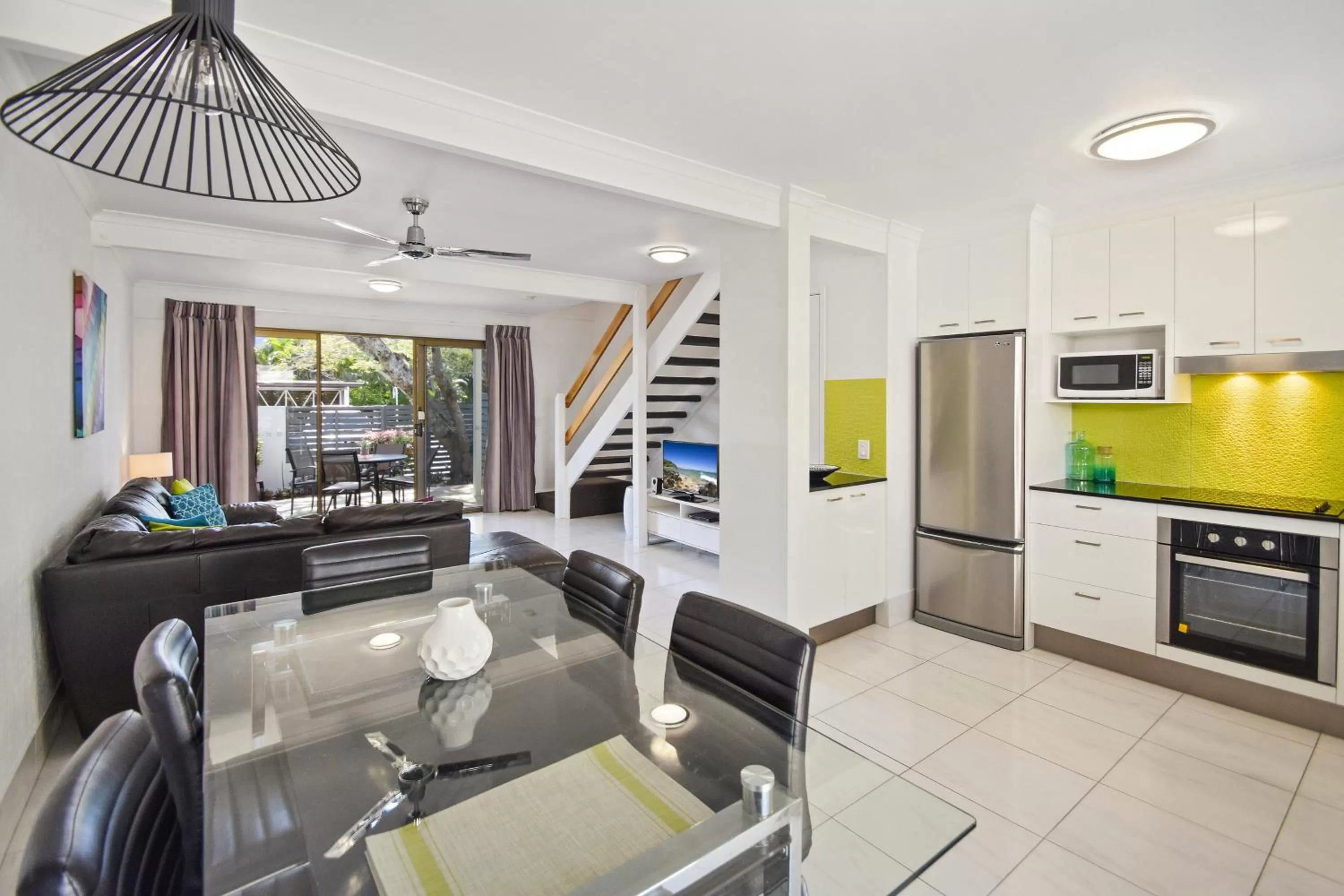Dining area in Noosa Place Resort